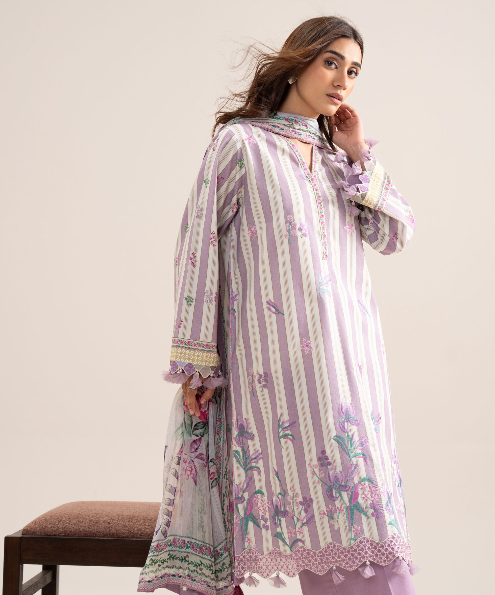 3 Piece - Embroidered Lawn Suit U3PESGS26V77