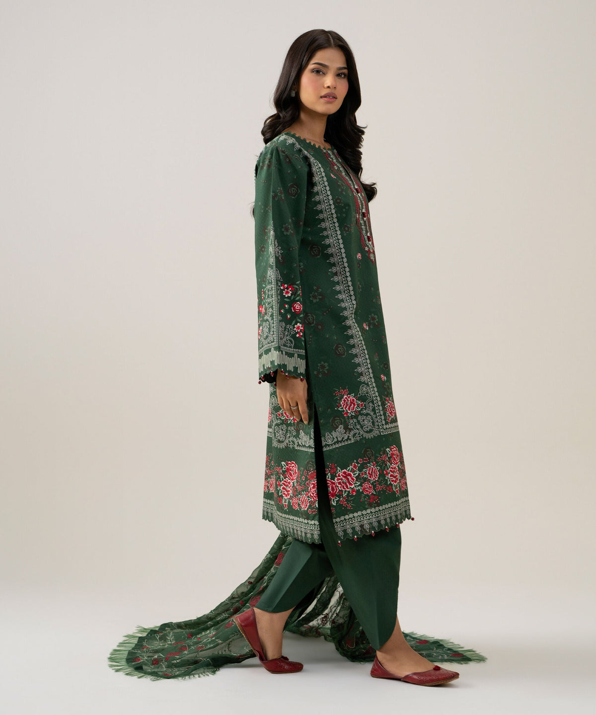 3 Piece - Embroidered Lawn Suit U3PESGS26V85
