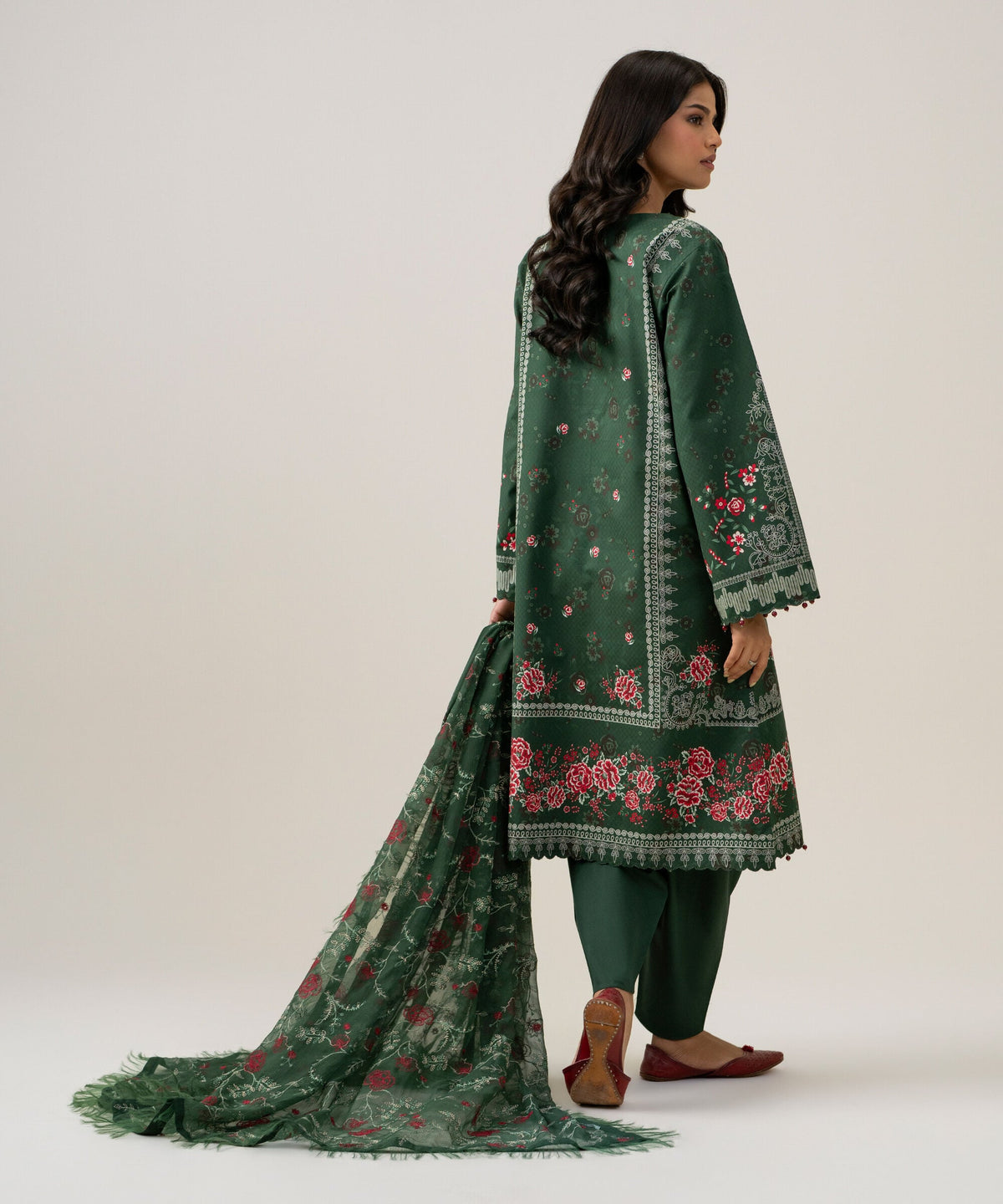 3 Piece - Embroidered Lawn Suit U3PESGS26V85