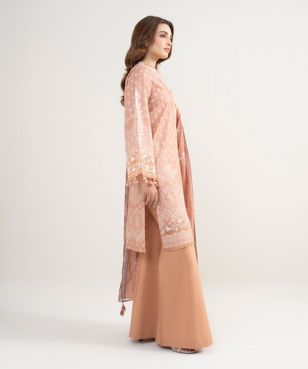 3 Piece - Embroidered Lawn Suit