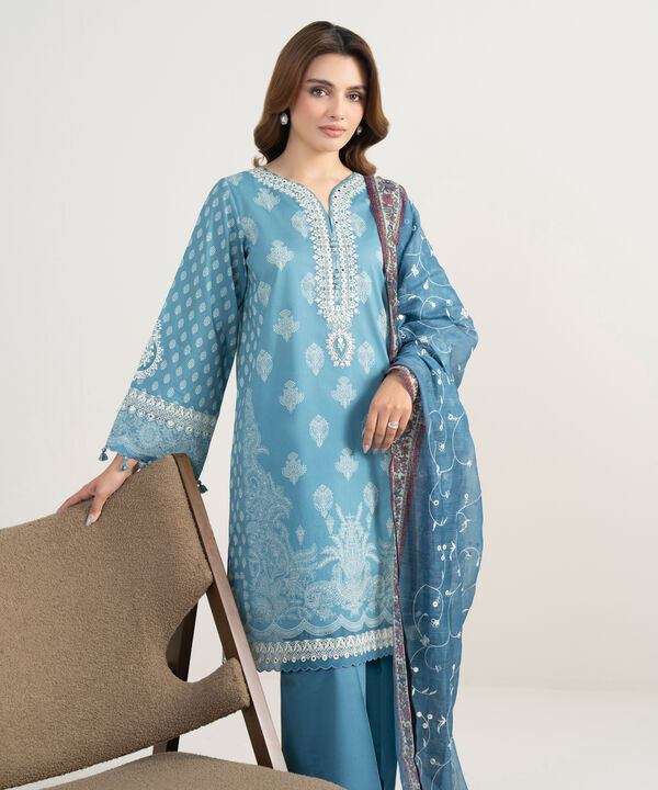 3 Piece - Embroidered Lawn Suit