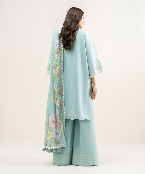 3 Piece - Embroidered Lawn Suit