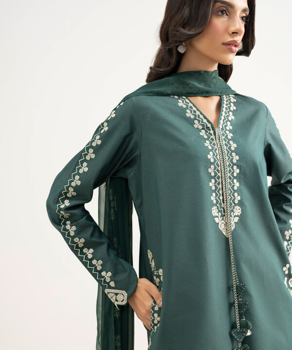 3 Piece - Embroidered Zari Lawn Suit
