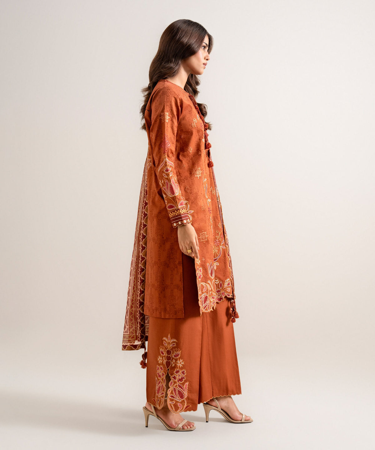 3 Piece - Embroidered Jacquard Suit U3PESTS26V82