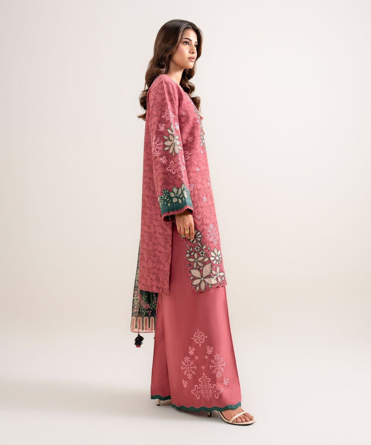 3 Piece - Embroidered Jacquard Suit U3PESTS26V83