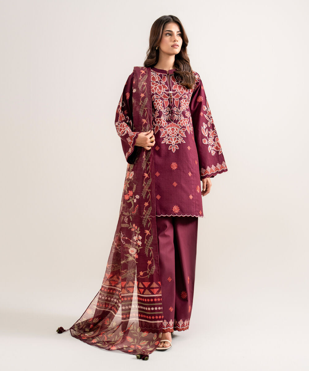 3 Piece - Embroidered Dobby Suit U3PESTS26V84