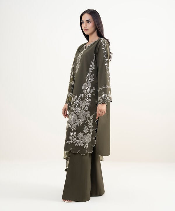 3 Piece - Embroidered Lawn Suit