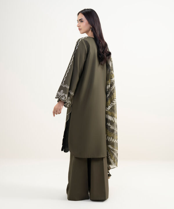 3 Piece - Embroidered Lawn Suit
