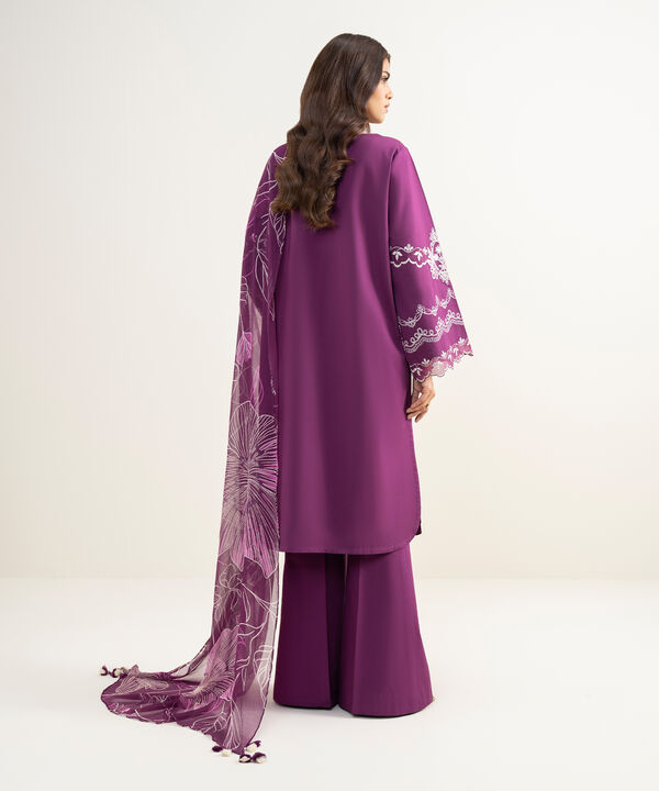 3 Piece - Embroidered Lawn Suit