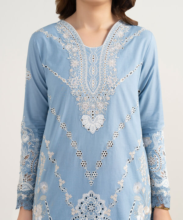 3 Piece - Embroidered Lawn Suit