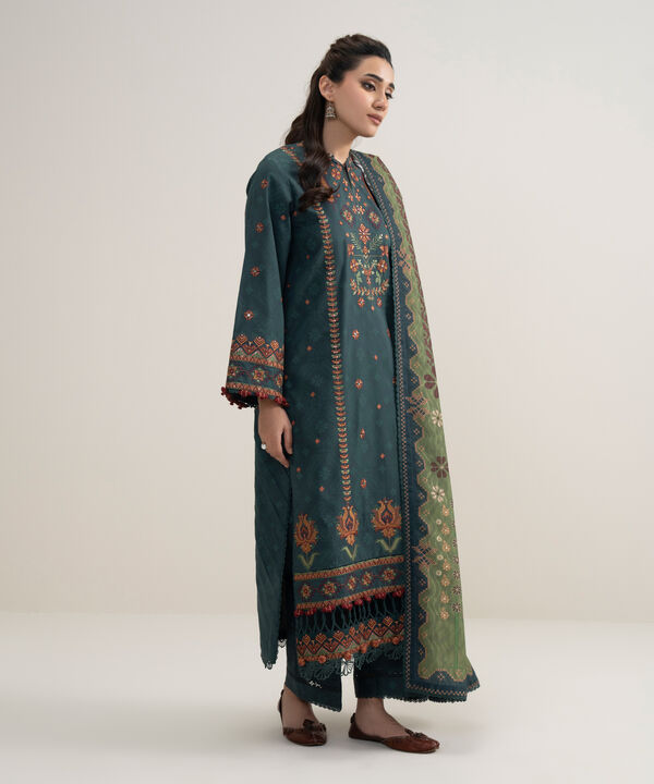 3 Piece - Embroidered Lawn Suit