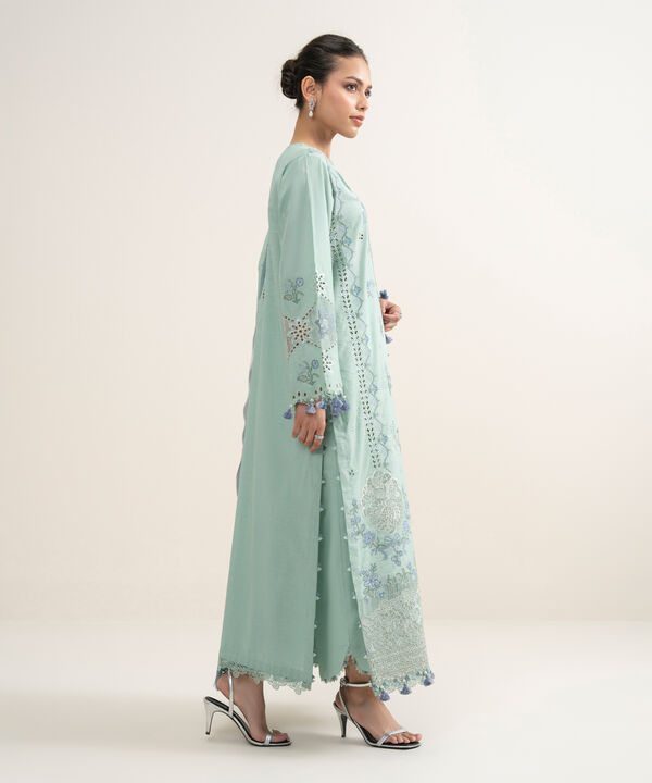 3 Piece - Embroidered Lawn Suit
