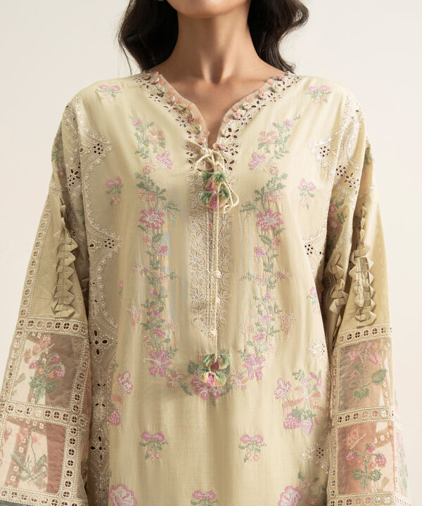 3 Piece - Embroidered Lawn Suit