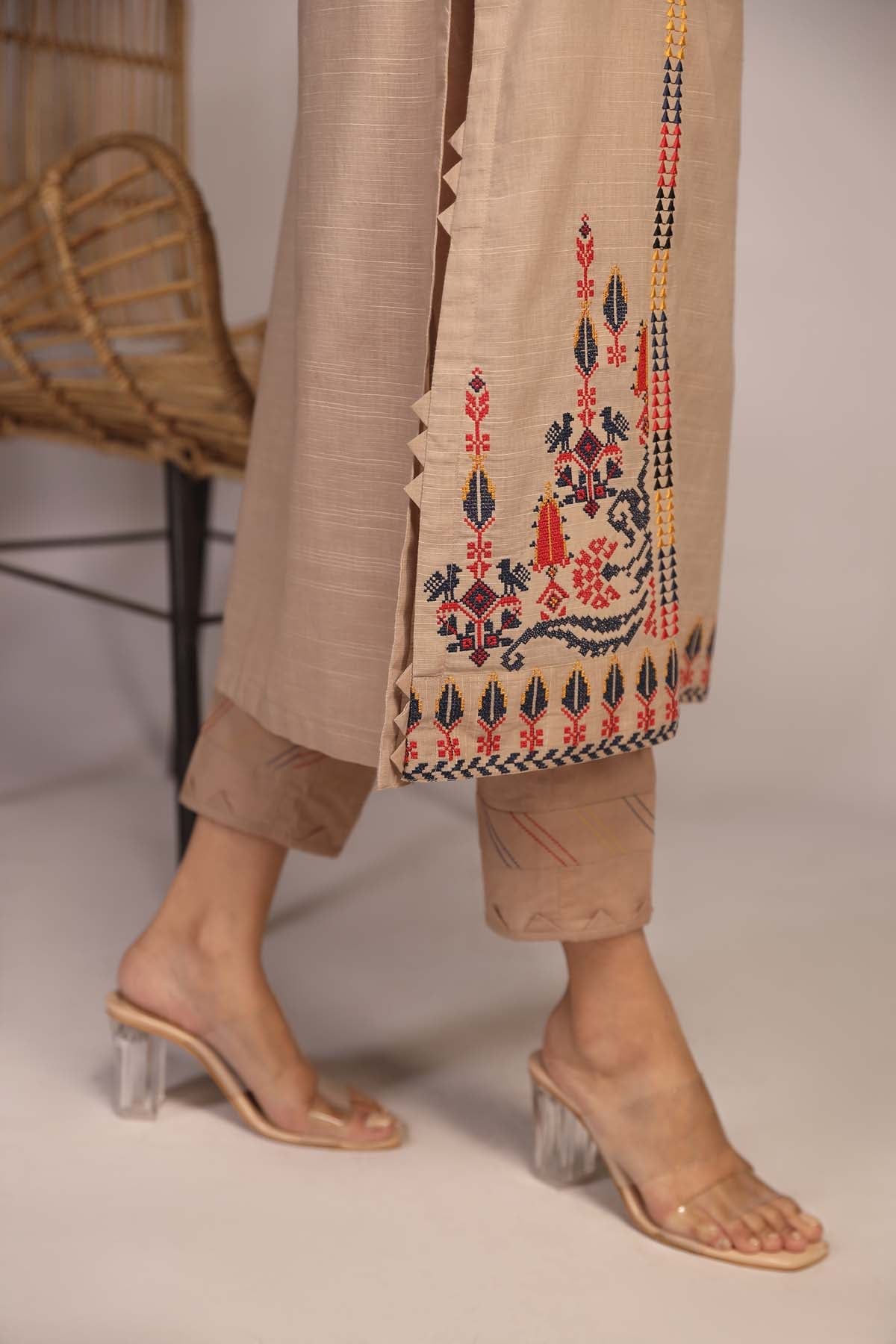 https://cdn.shopify.com/s/files/1/0704/5916/2937/products/UBNL3713_2.jpg?v=1752140855