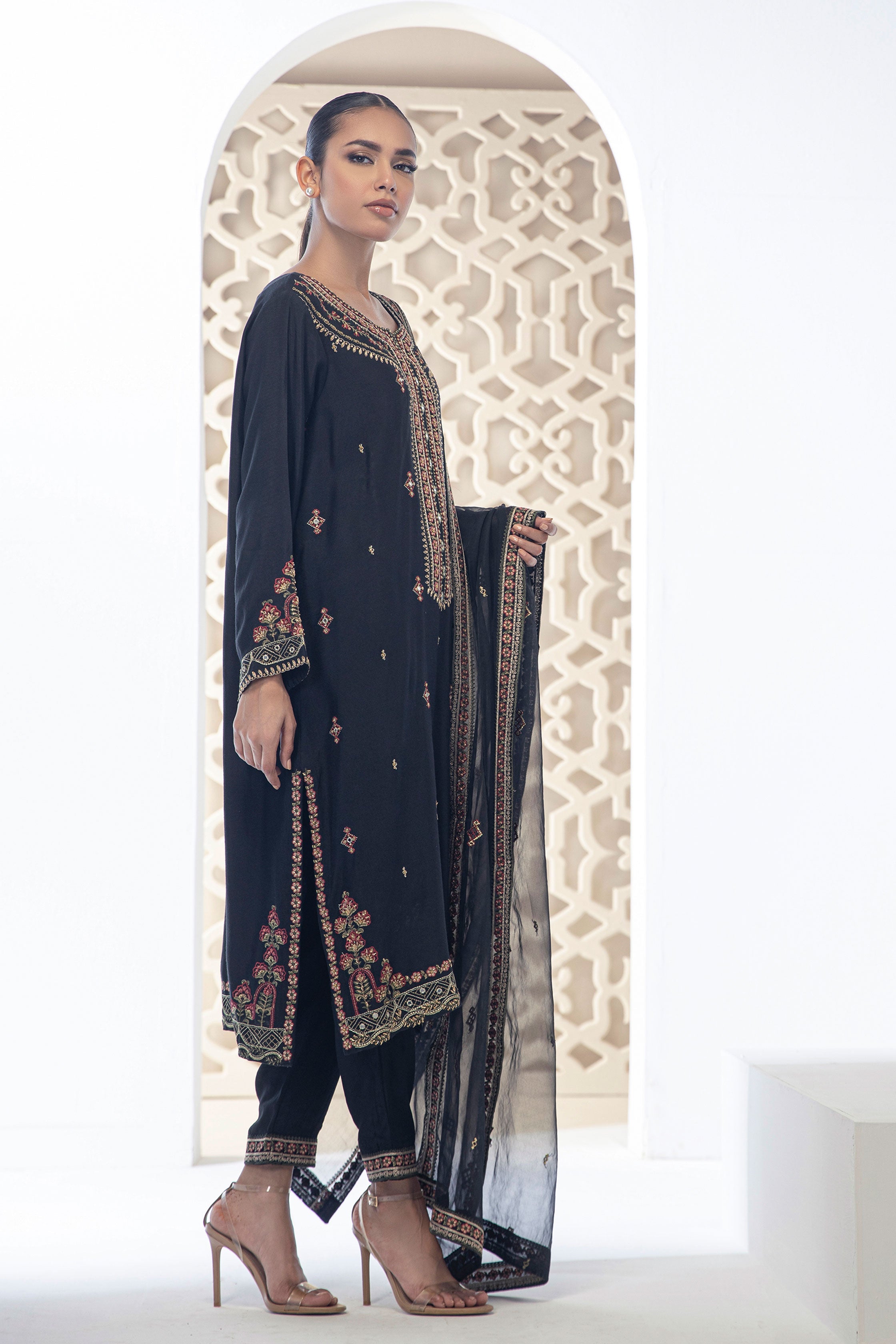 https://cdn.shopify.com/s/files/1/0587/3080/7460/products/UBNL6634.jpg?v=1736414963