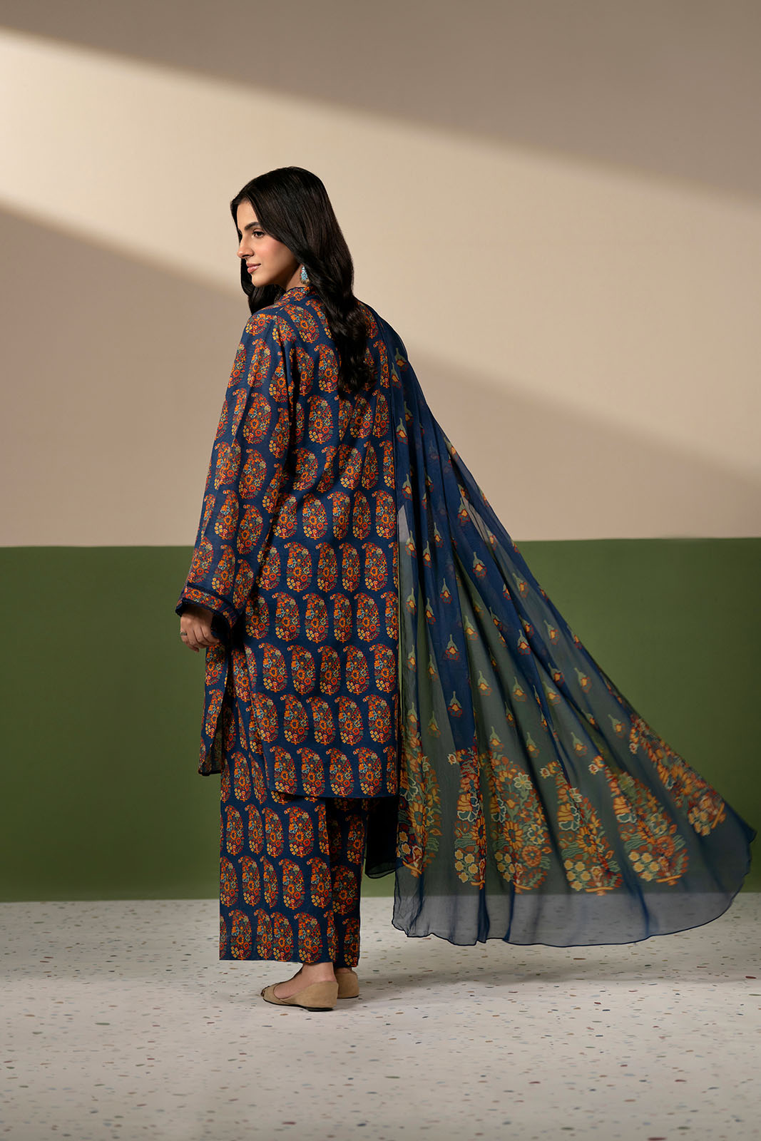3 Piece Printed Slub Khaddar Printed Unstitched Suit (UC0139)