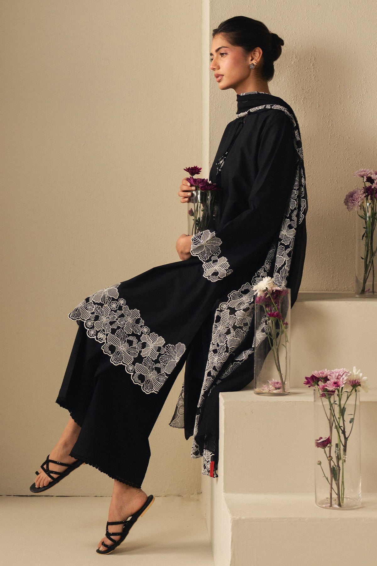 LUXE NOIR-2PC (SHIRT & DUPATTA)
