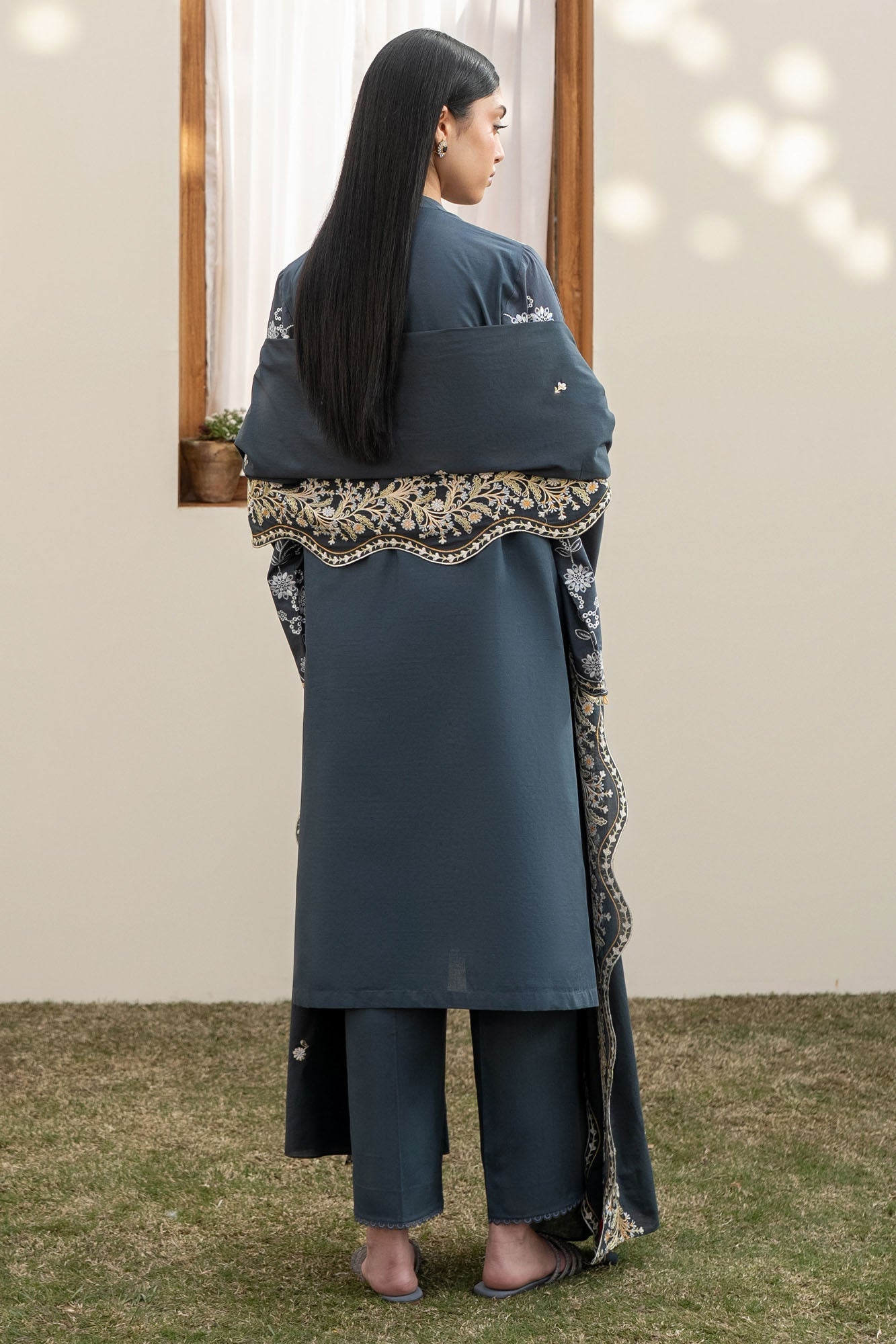 OMBRE BLUE-3PC EMBROIDERED LAWN SUIT