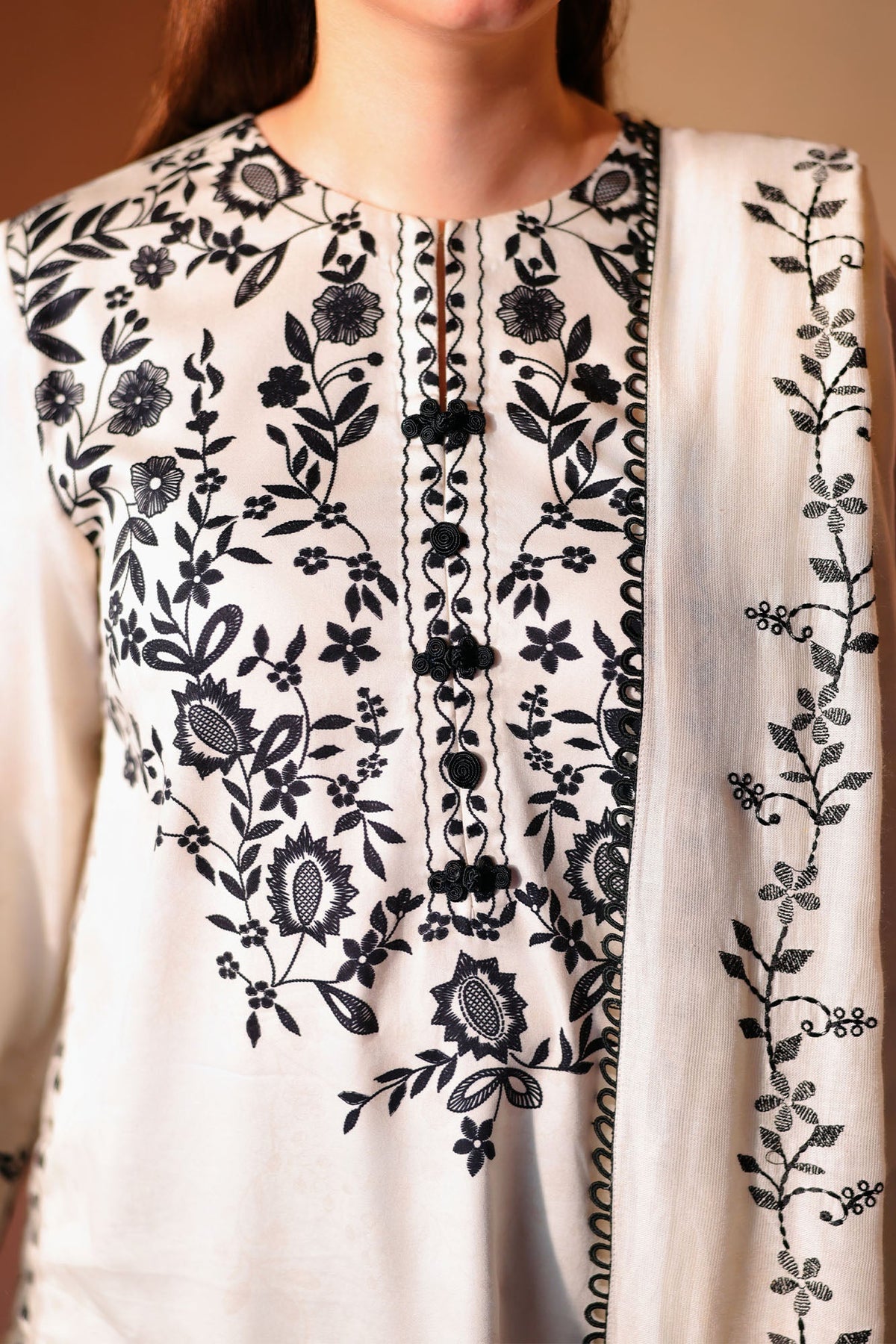 IVORY NOIR-3PC SATIN PRINTED SUIT
