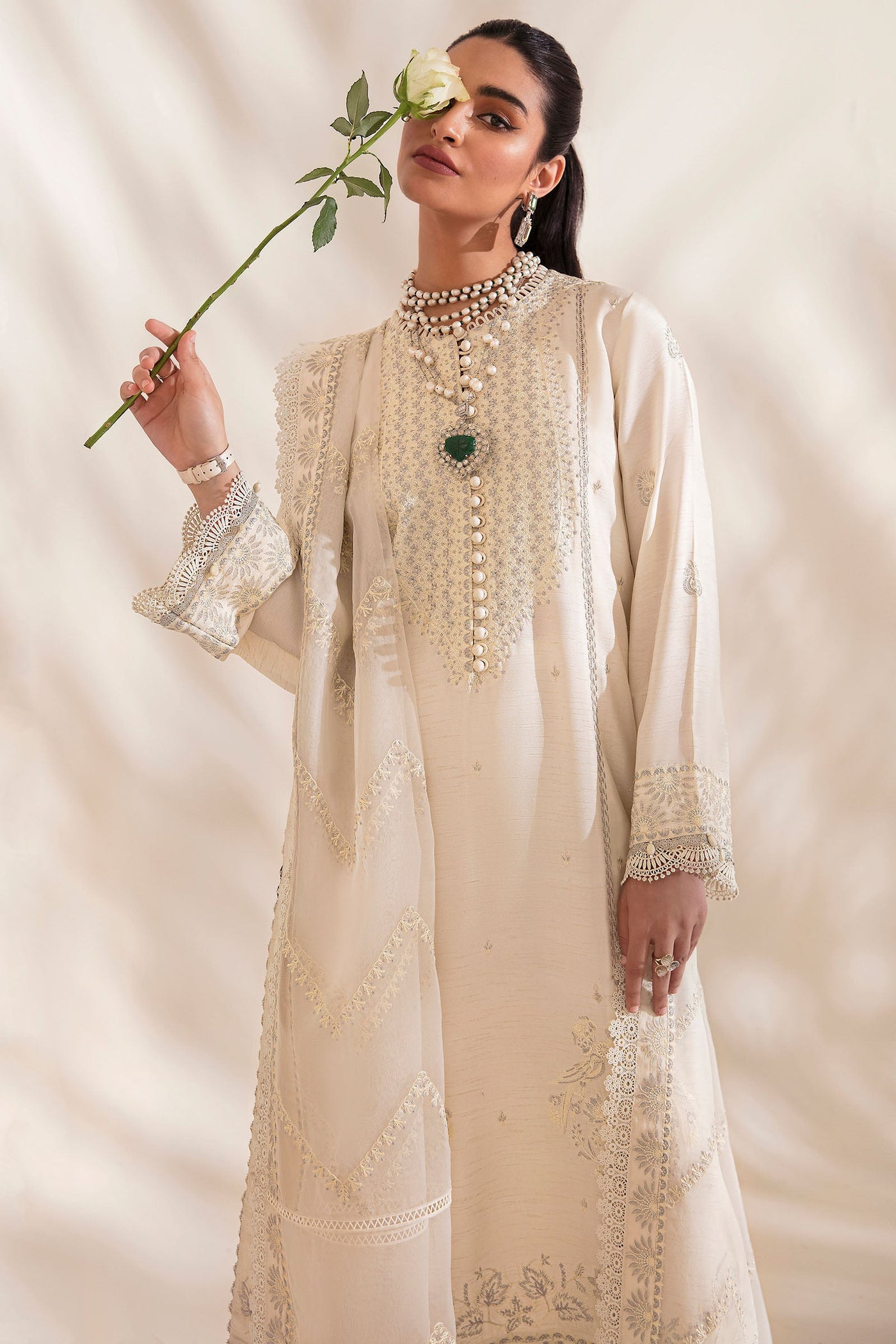 https://cdn.shopify.com/s/files/1/0081/0283/8329/products/Untitled-1_0001_1O9A3801.jpg?v=1681568670