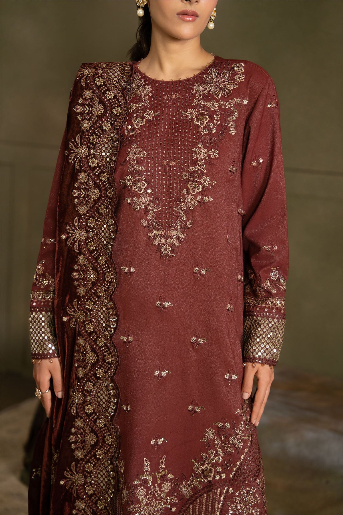 VELVET ROUGE-3PC  FANCY YARN EMBROIDERED SUIT