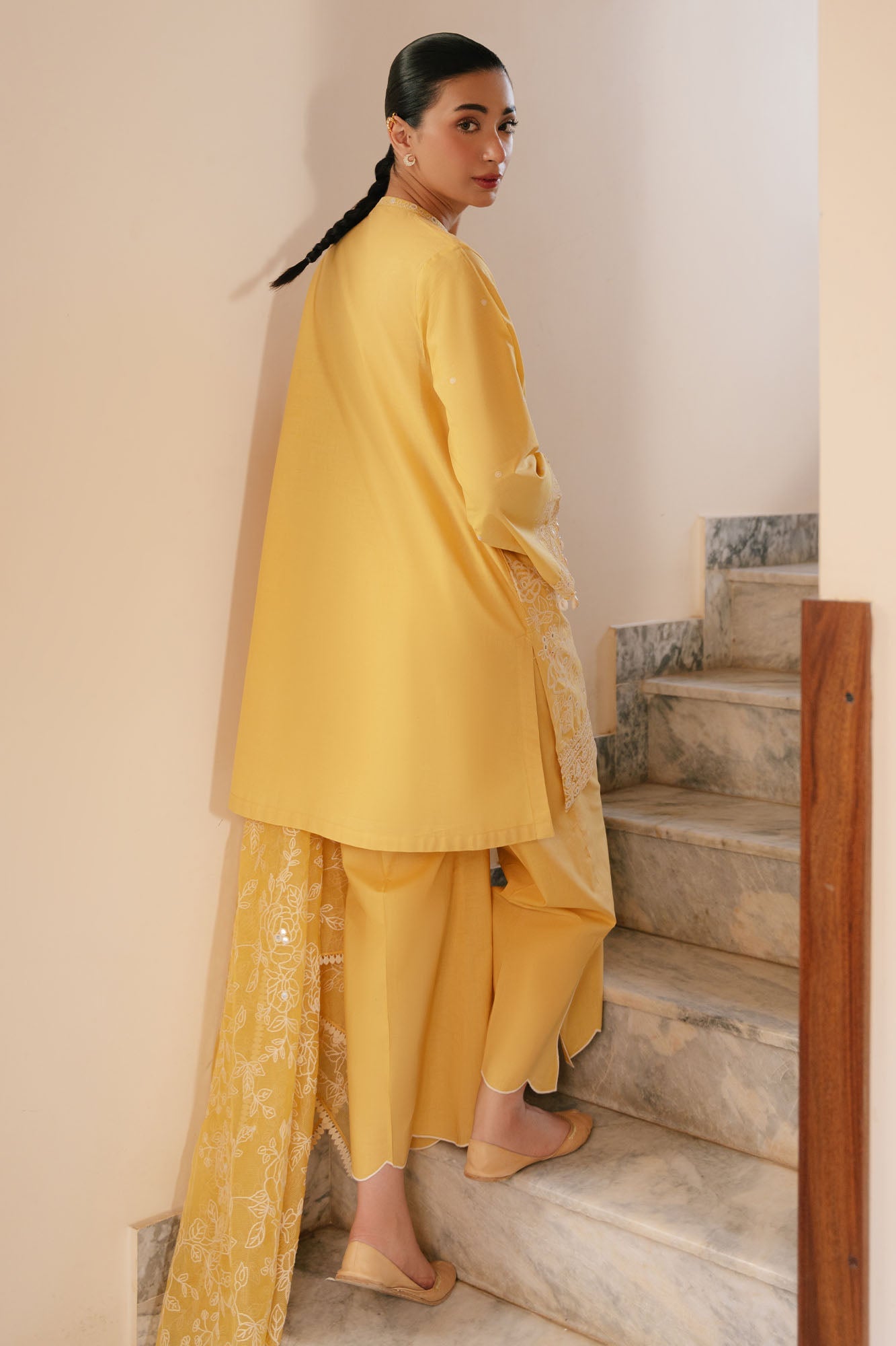 CITRINE GRACE-3PC EMBROIDERED LAWN SUIT