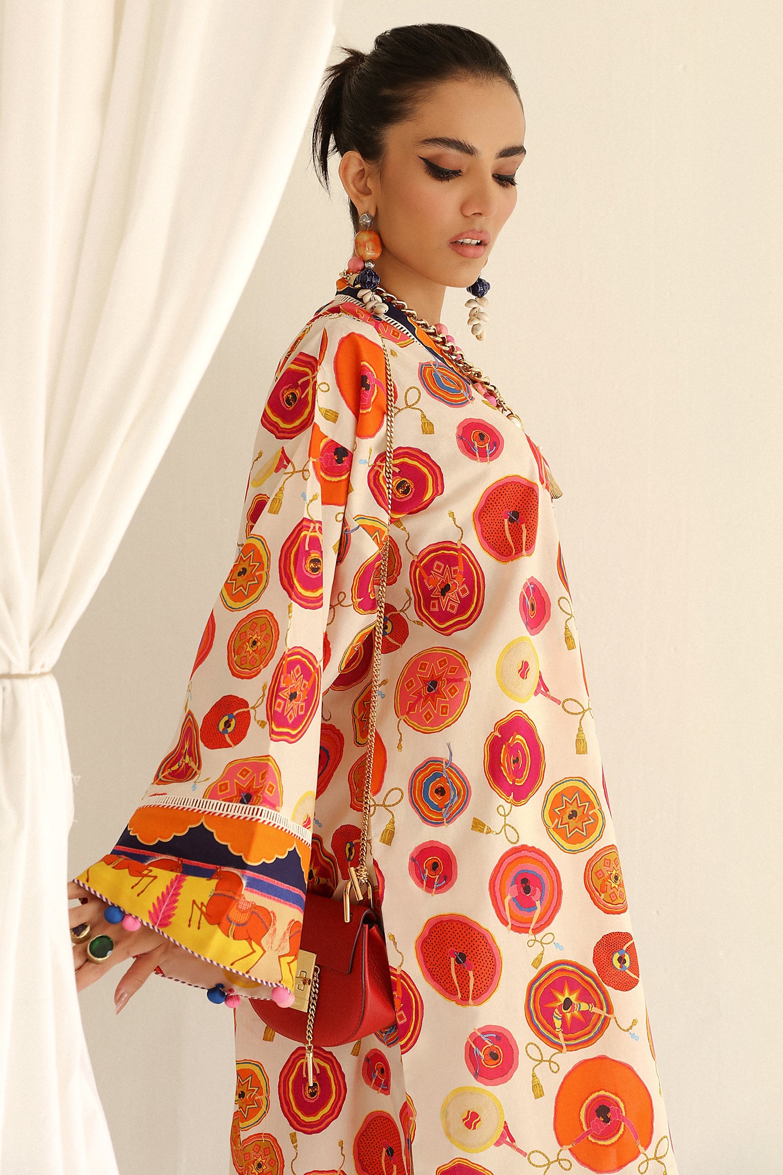 https://cdn.shopify.com/s/files/1/0081/0283/8329/products/Untitled-1_0002_1O9A7695.jpg?v=1677053915