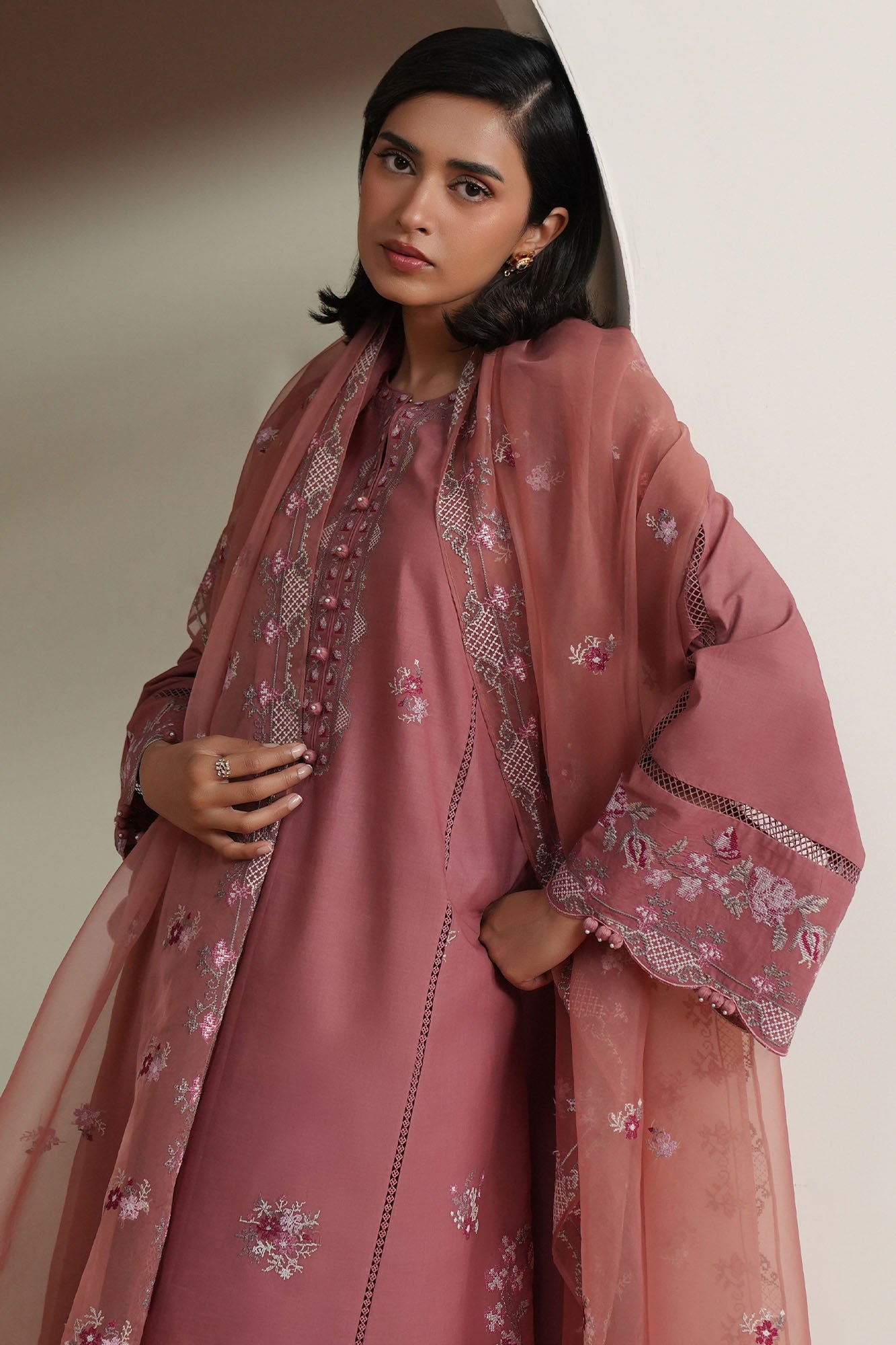 BLUSH TAPESTRY-3PC EMBROIDERED LAWN SUIT