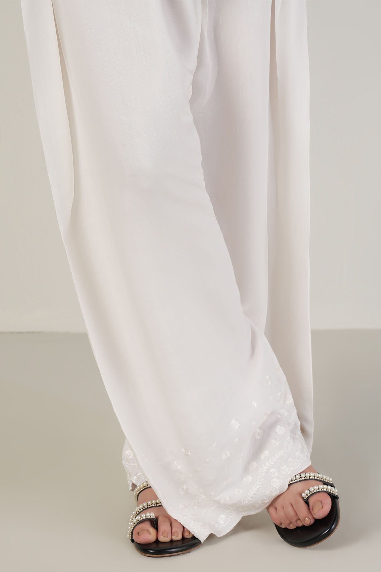 SEQUIN WHISPER 1