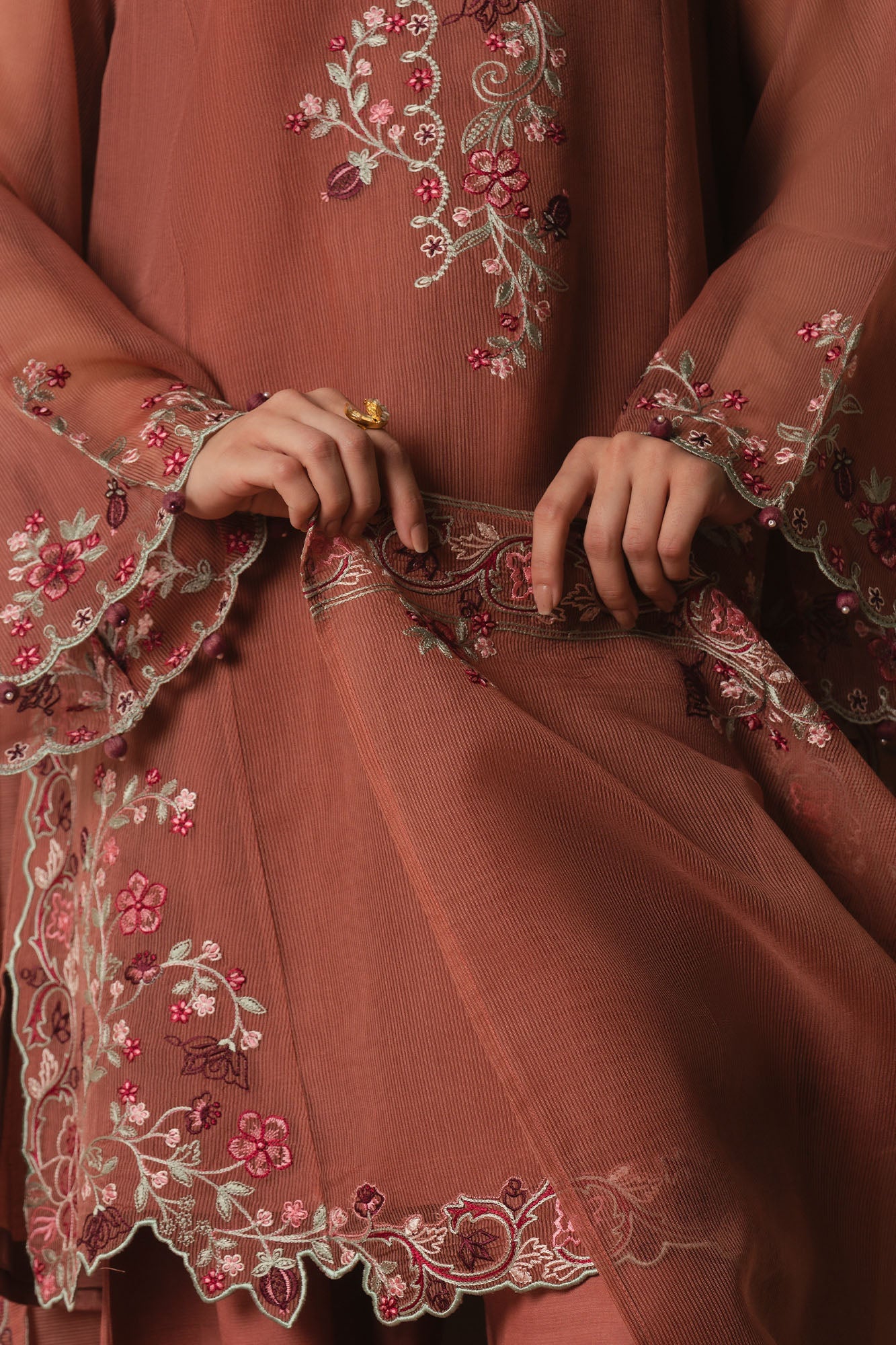 BLOOMING CLAY-3PC (SHIRT, TROUSER & DUPATTA)