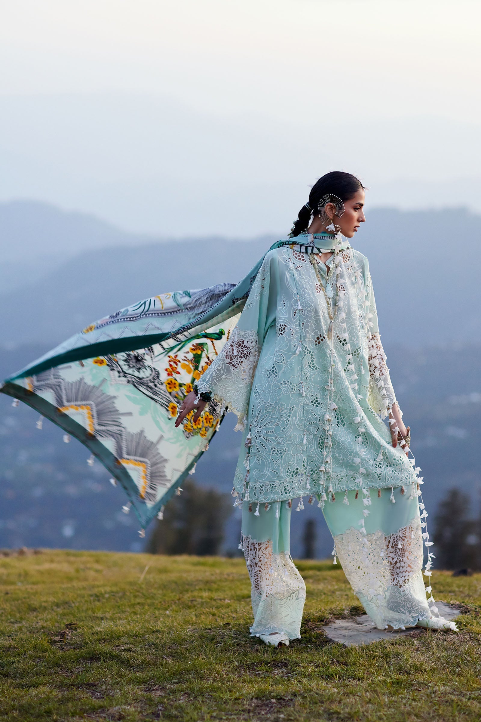 Embroidered Karandi Dupatta