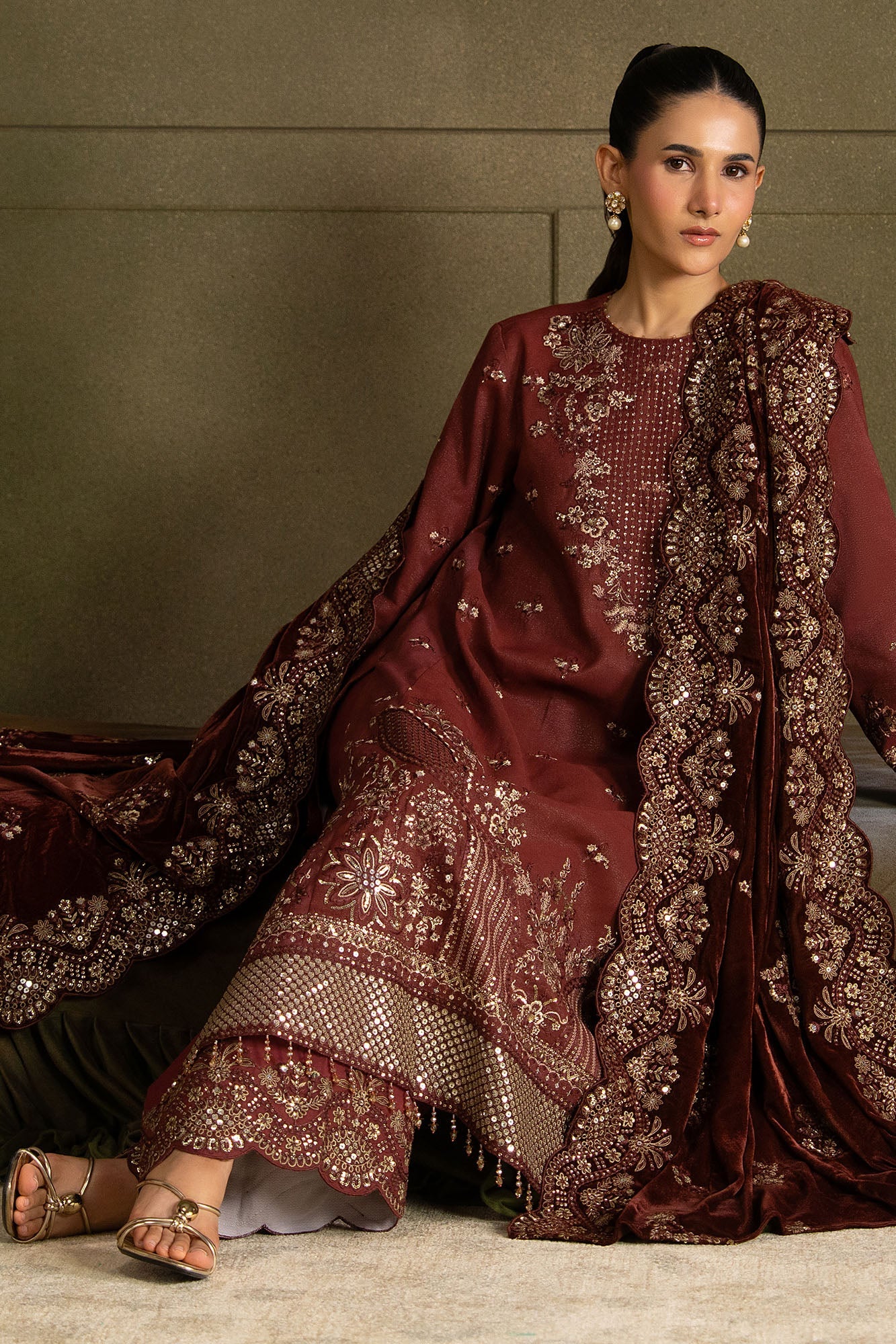 VELVET ROUGE-3PC  FANCY YARN EMBROIDERED SUIT