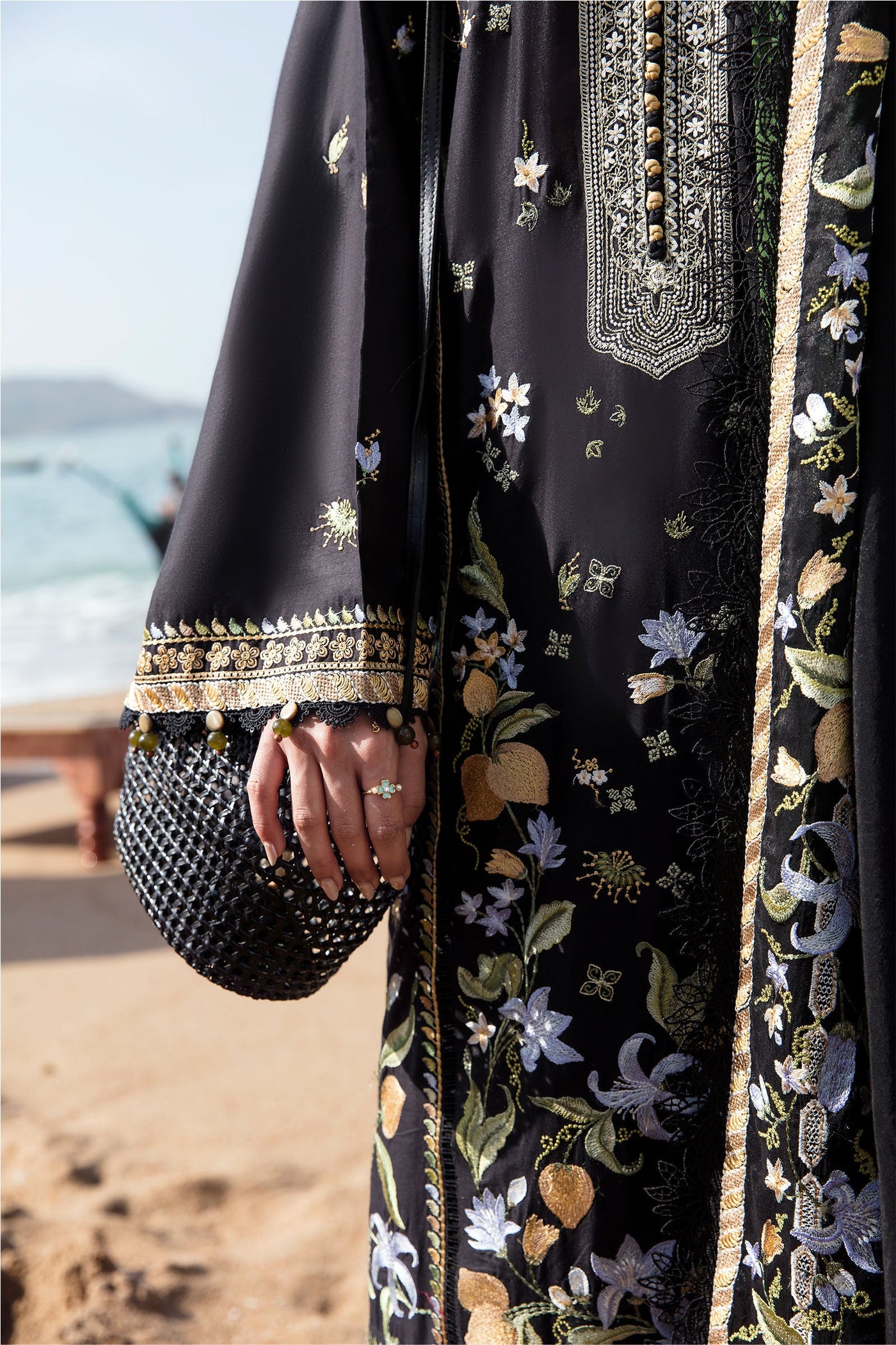 https://cdn.shopify.com/s/files/1/0081/0283/8329/products/Untitled-1_0004_1O9A0398.jpg?v=1680250288