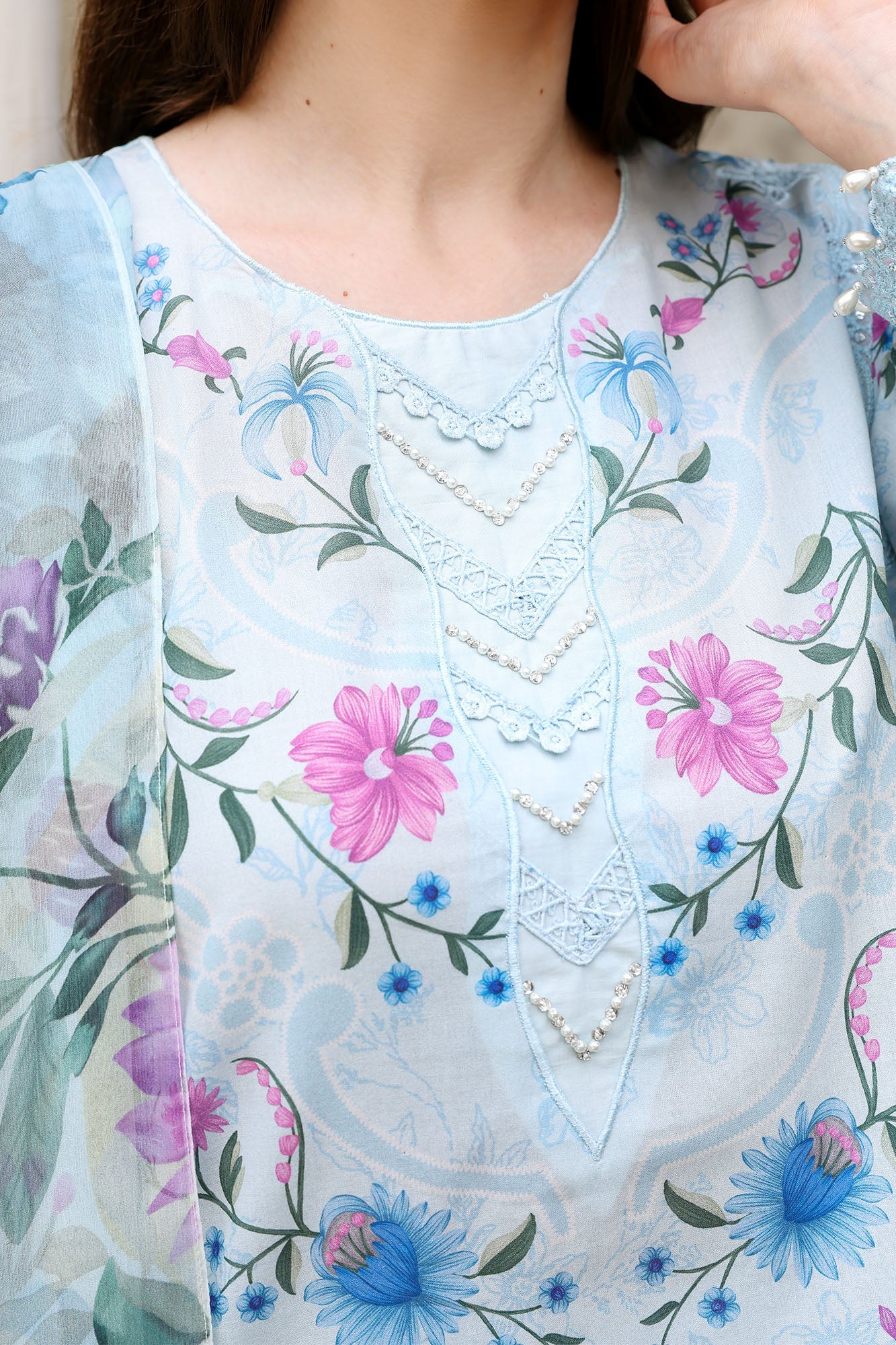 AQUA GLINT-3PC EMBROIDERED LAWN SUIT