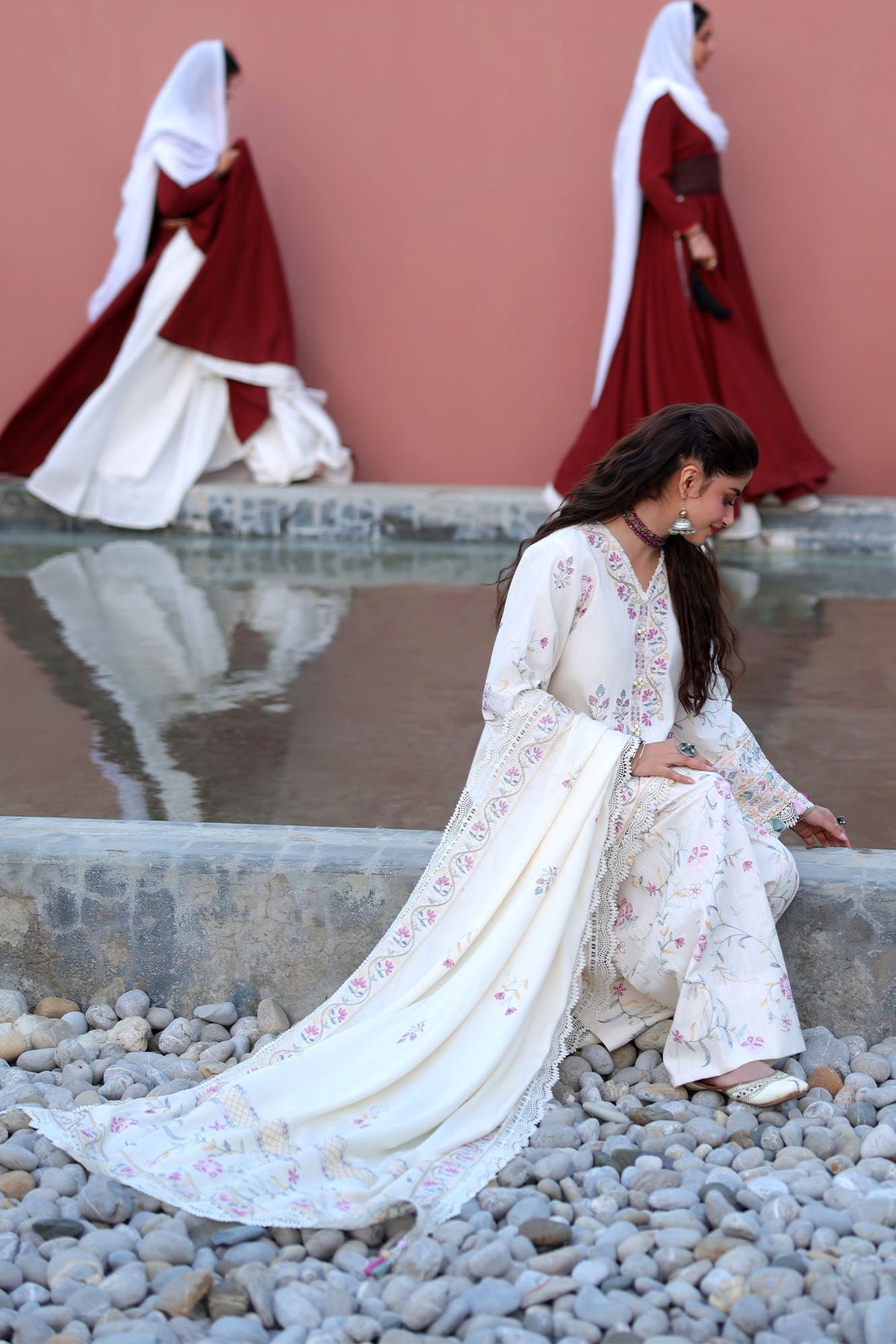 ALABASTER BLOOM-3PC KHADDAR EMBROIDERED SUIT