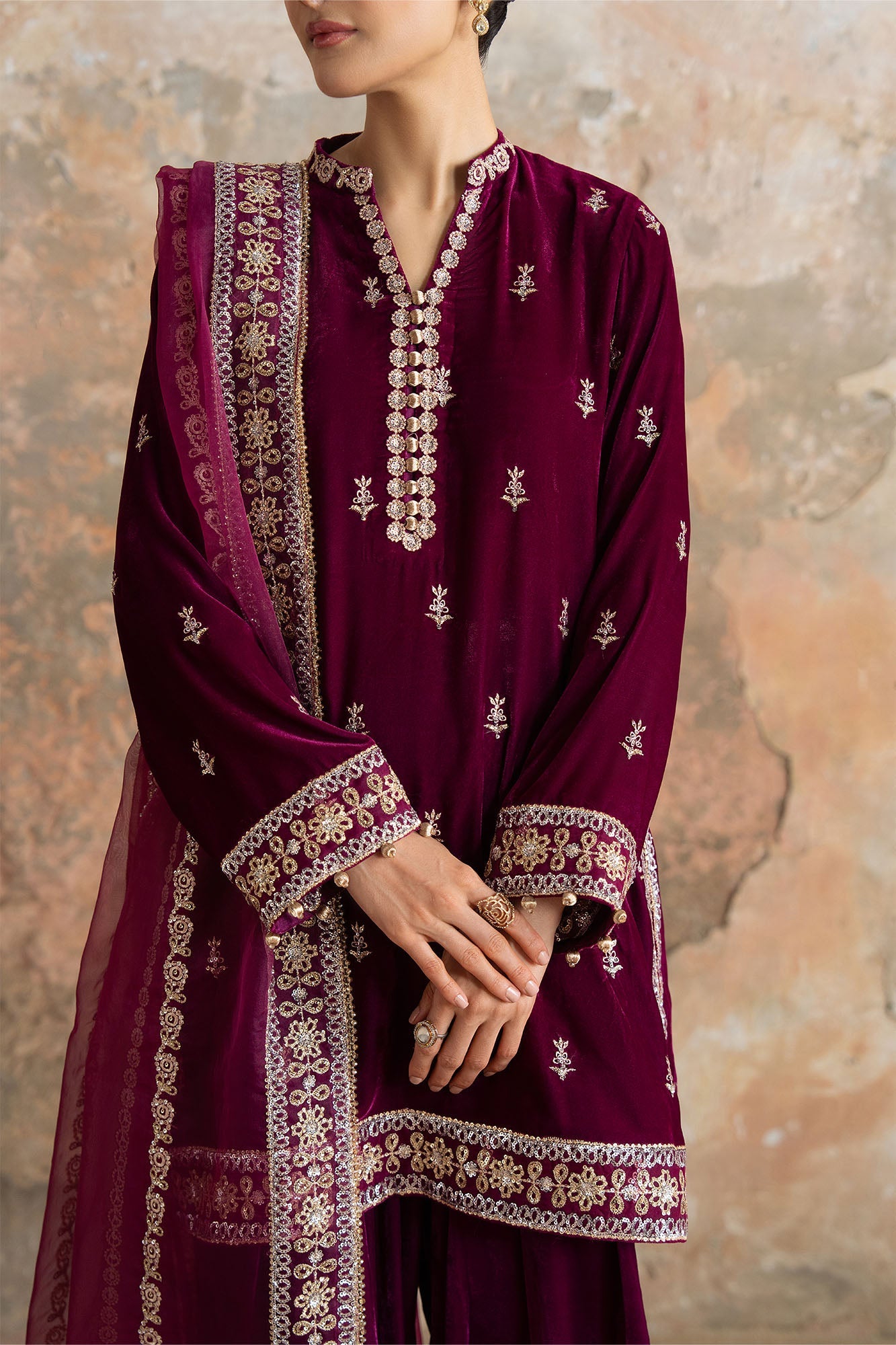 PLUM ATELIER-3PC  VELVET EMBROIDERED SUIT