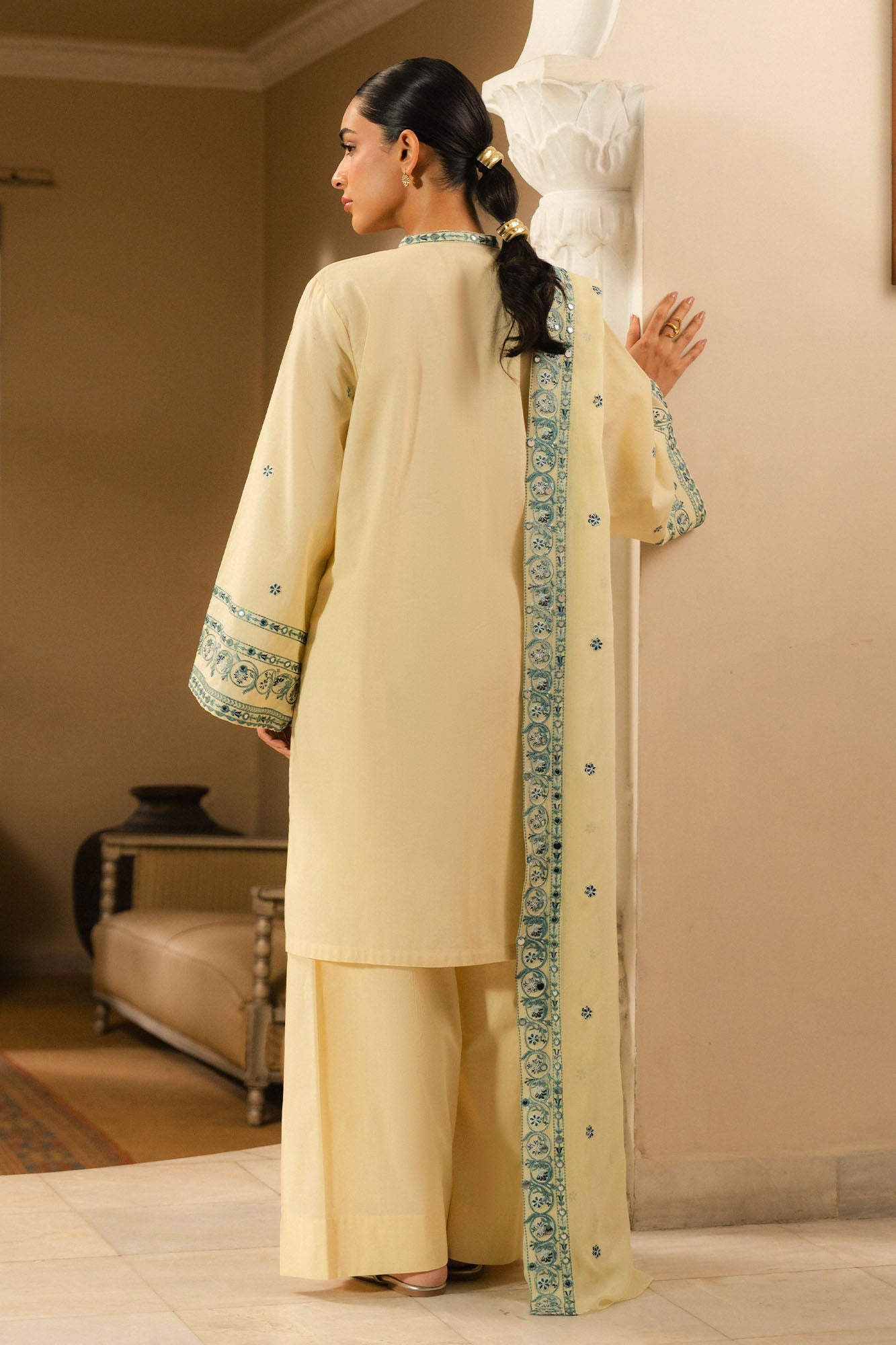 DAHLIA-2PC (SHIRT & DUPATTA)