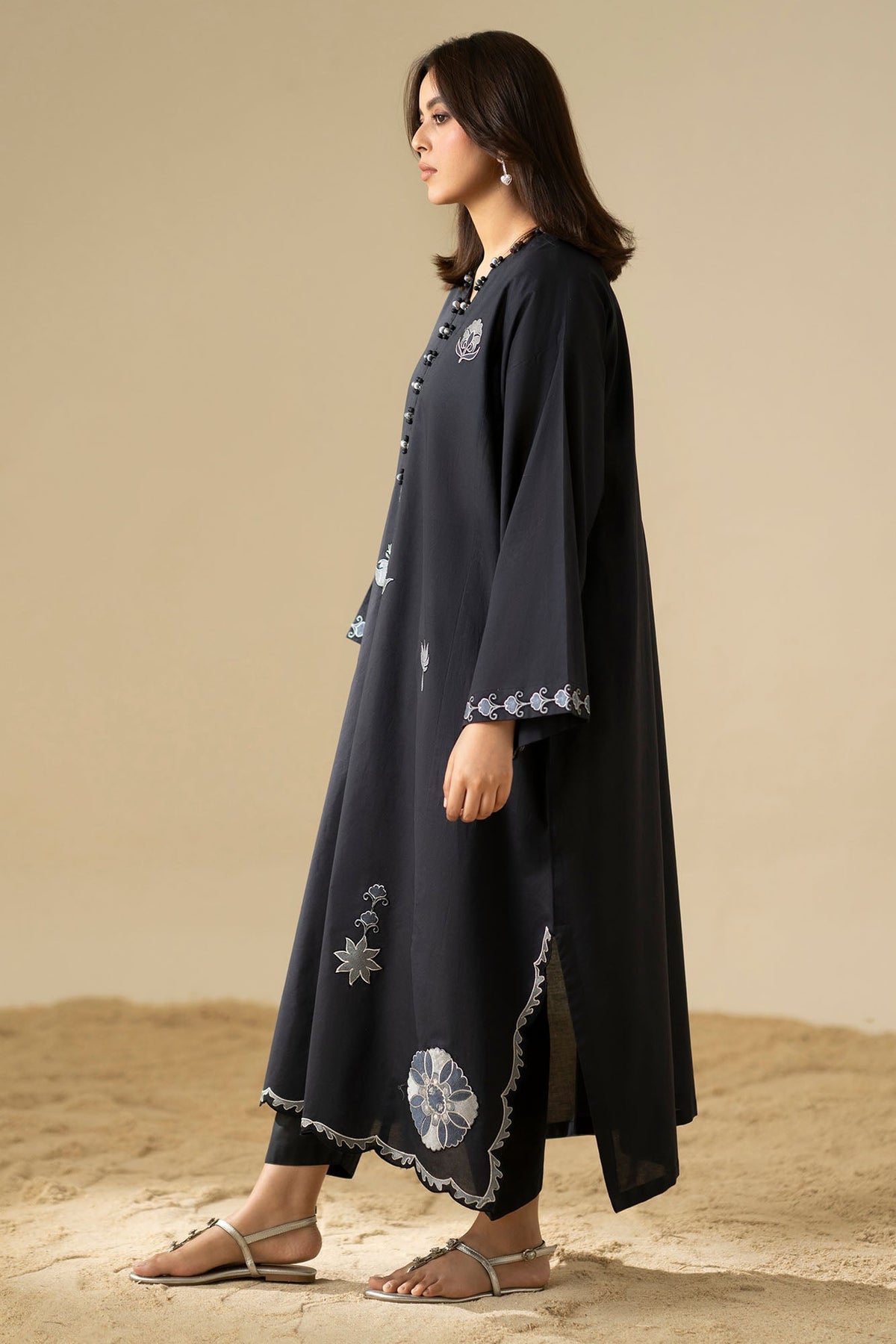 NOIR SHADOW EMBROIDERED CAMBRIC SHIRT