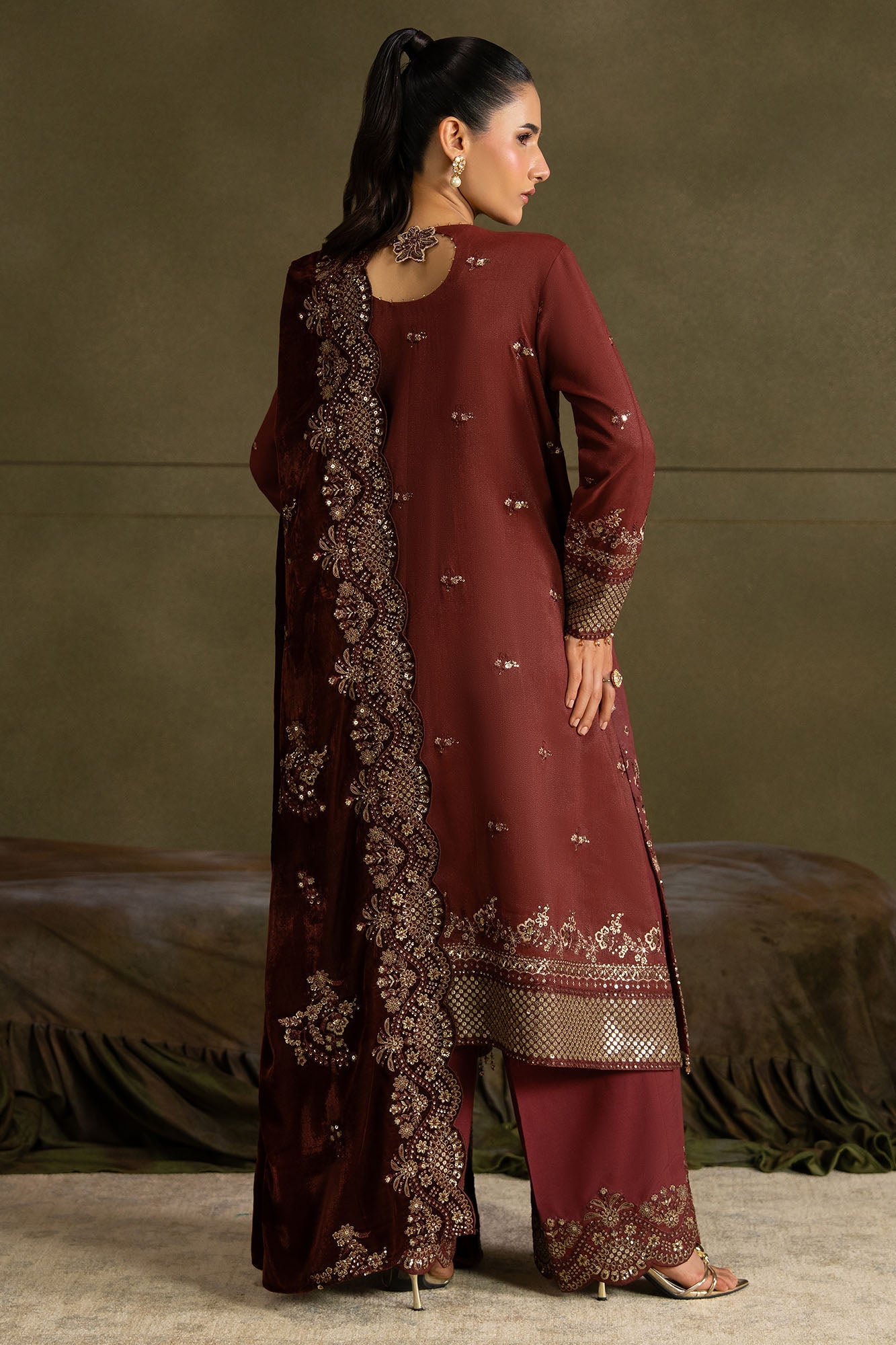 VELVET ROUGE-3PC  FANCY YARN EMBROIDERED SUIT