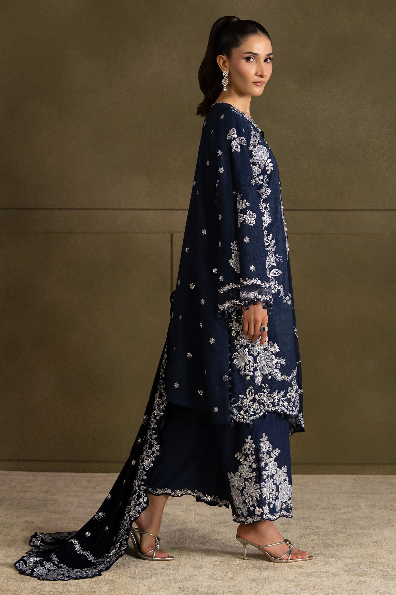 SPARKLING FLEUR-3PC  FANCY YARN EMBROIDERED SUIT