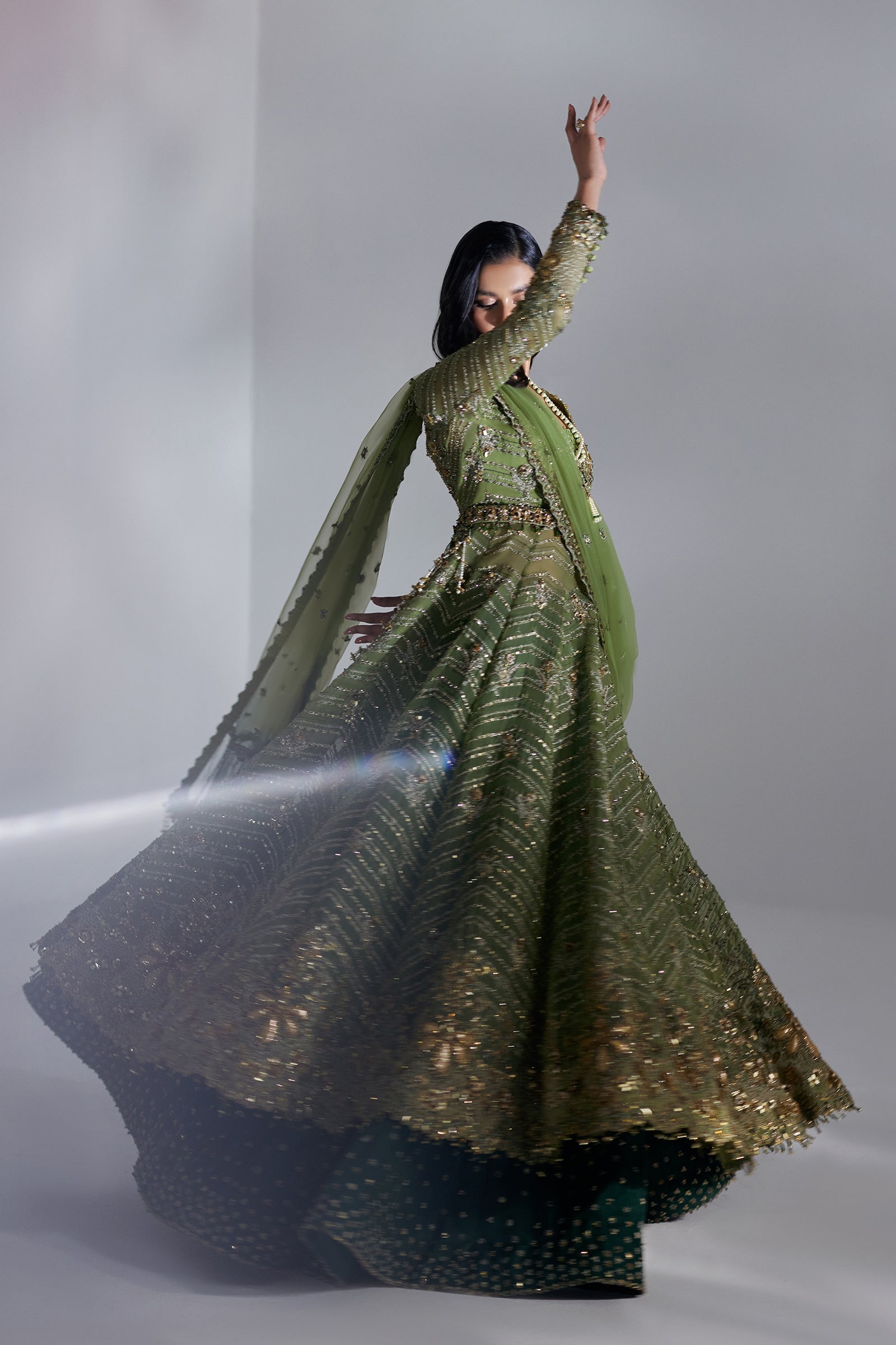 SCINTILLANT OLIVE  (EP-20995)