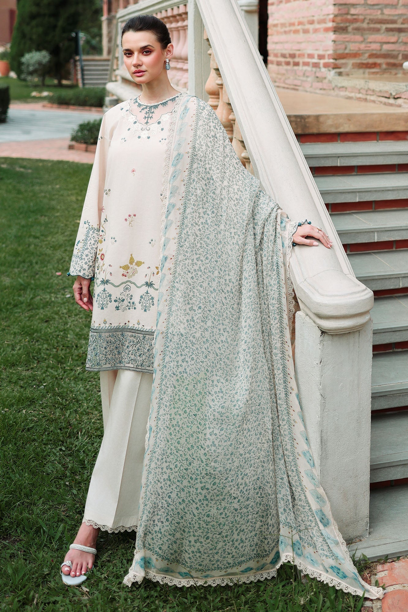 SUBTLE BEIGE-3PC EMBROIDERED LAWN SUIT