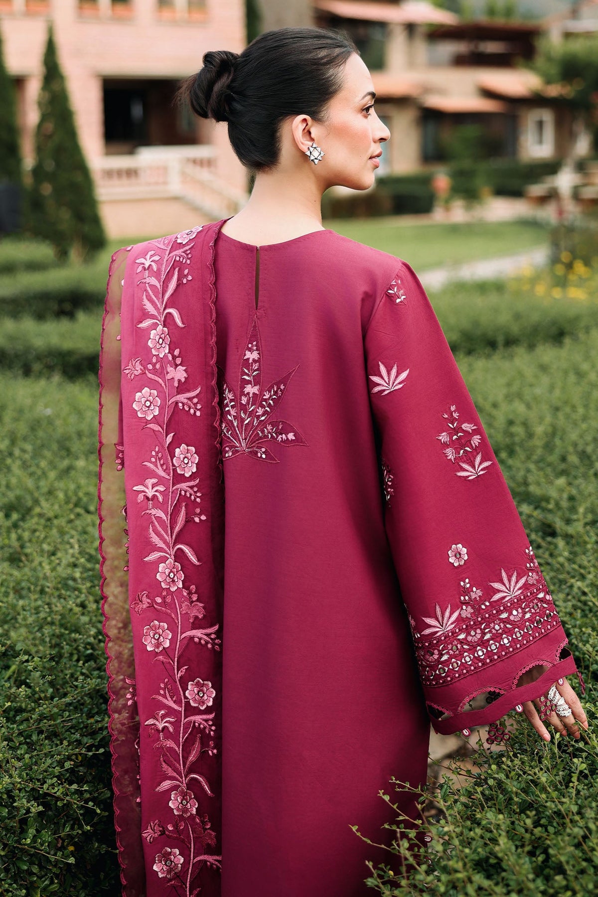 CRIMSON ROYALE-3PC (SHIRT, TROUSER & DUPATTA)
