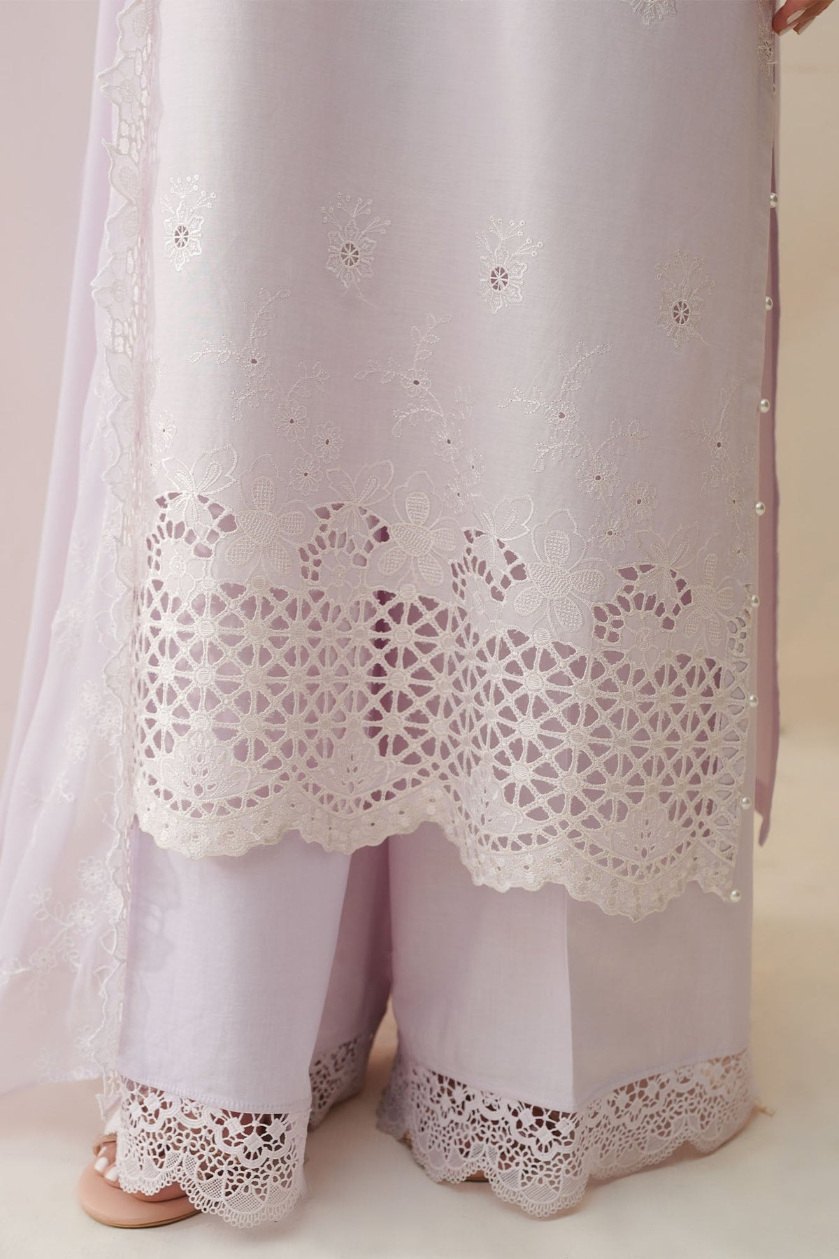 CROSS STITCH