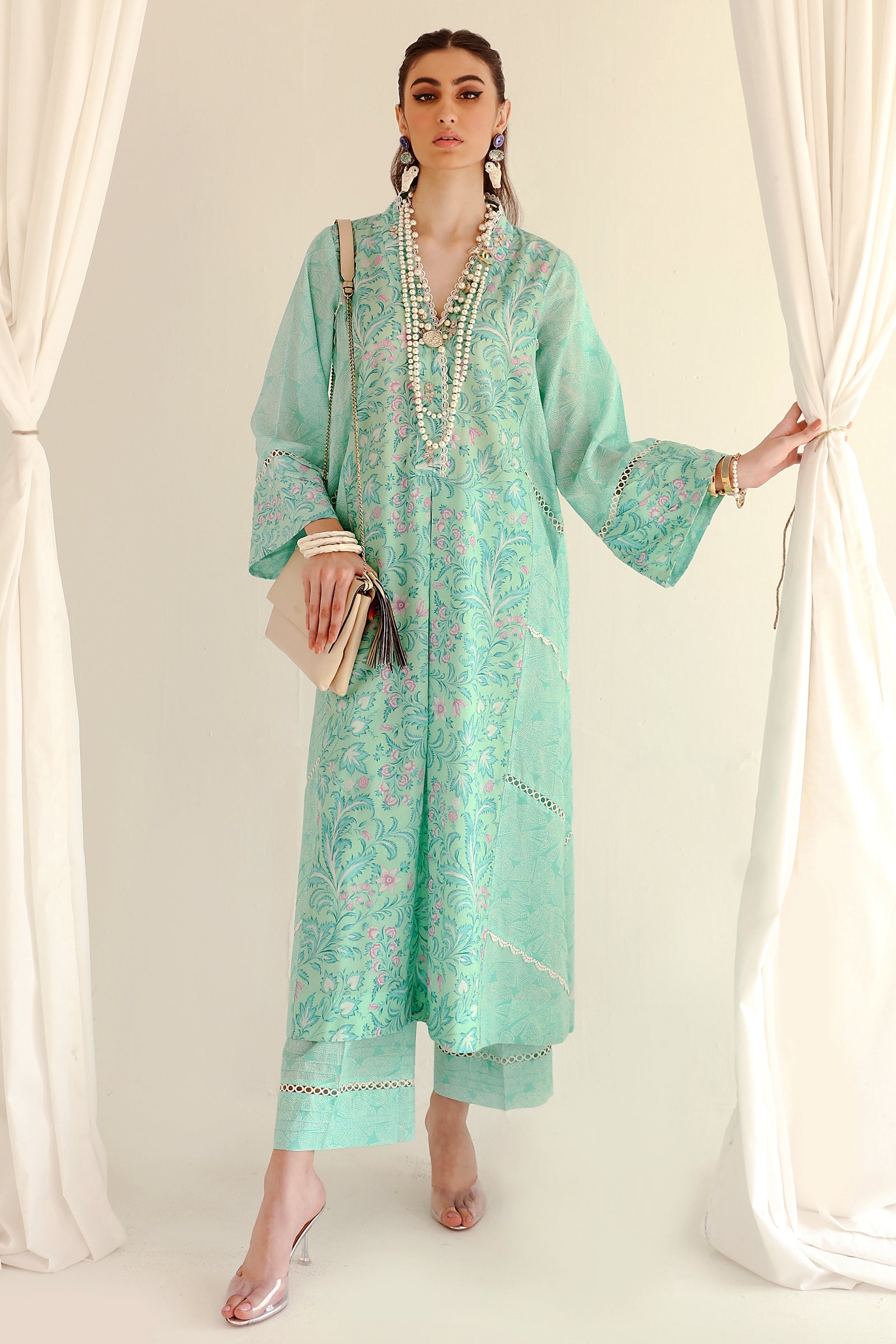 https://cdn.shopify.com/s/files/1/0081/0283/8329/products/Untitled-1_0014_1O9A7772.jpg?v=1677053989