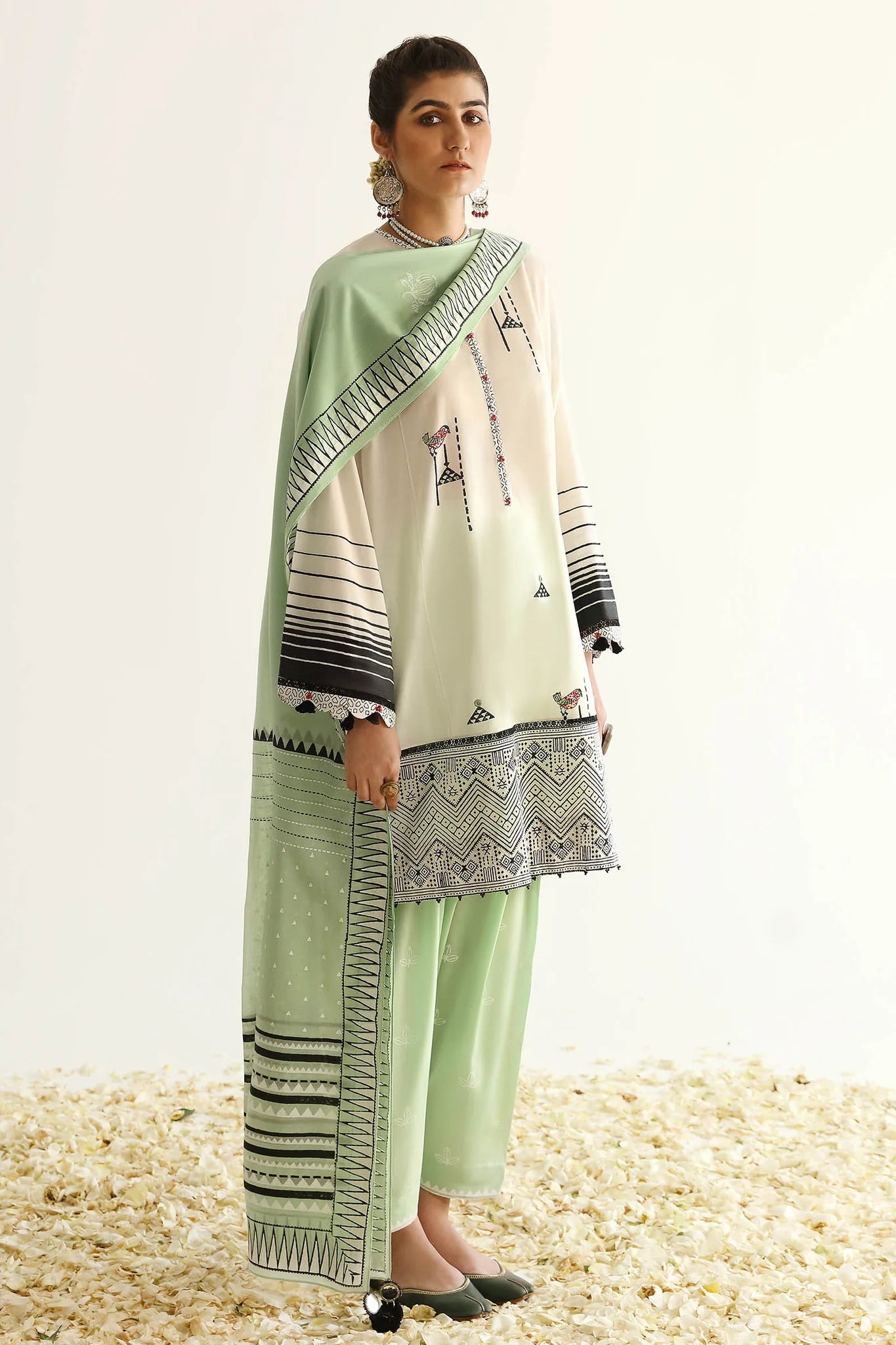 PARISA (EVI-20785)-IMAGE