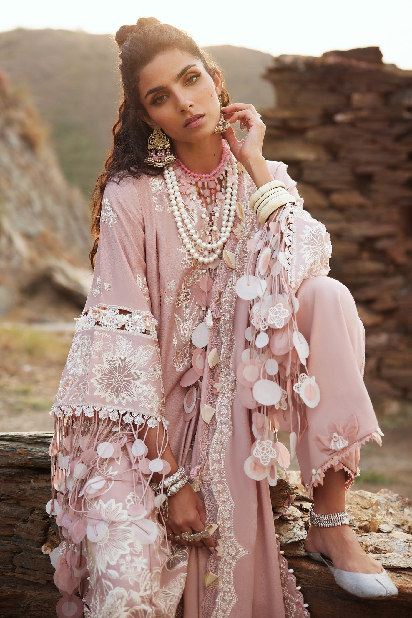 https://cdn.shopify.com/s/files/1/1678/4755/files/Untitled-1_0020_047A2444.jpg?v=1733311651