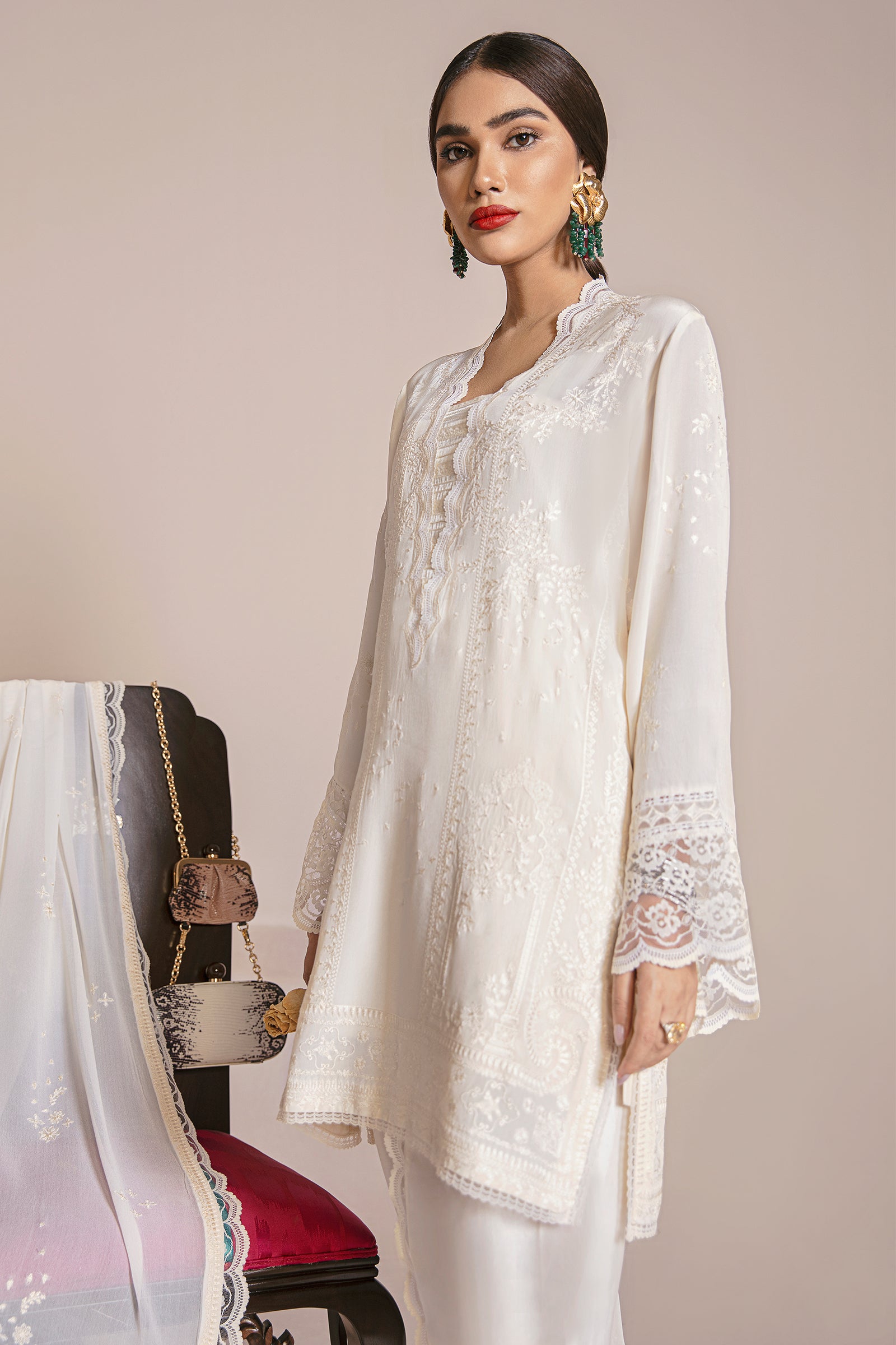 https://cdn.shopify.com/s/files/1/1678/4755/products/Untitled-1_0023_1O9A7718.jpg?v=1631186655