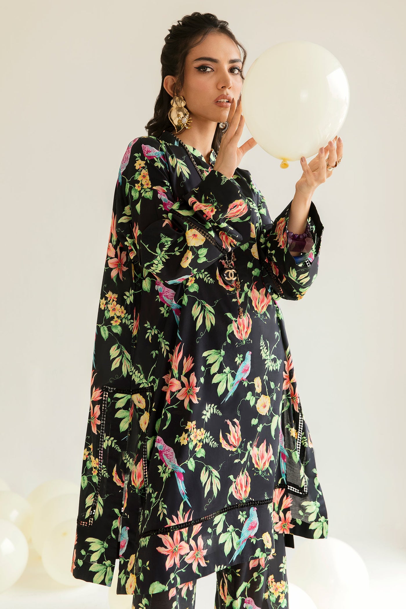 https://cdn.shopify.com/s/files/1/0081/0283/8329/products/Untitled-1_0027_1O9A6472.jpg?v=1677049371