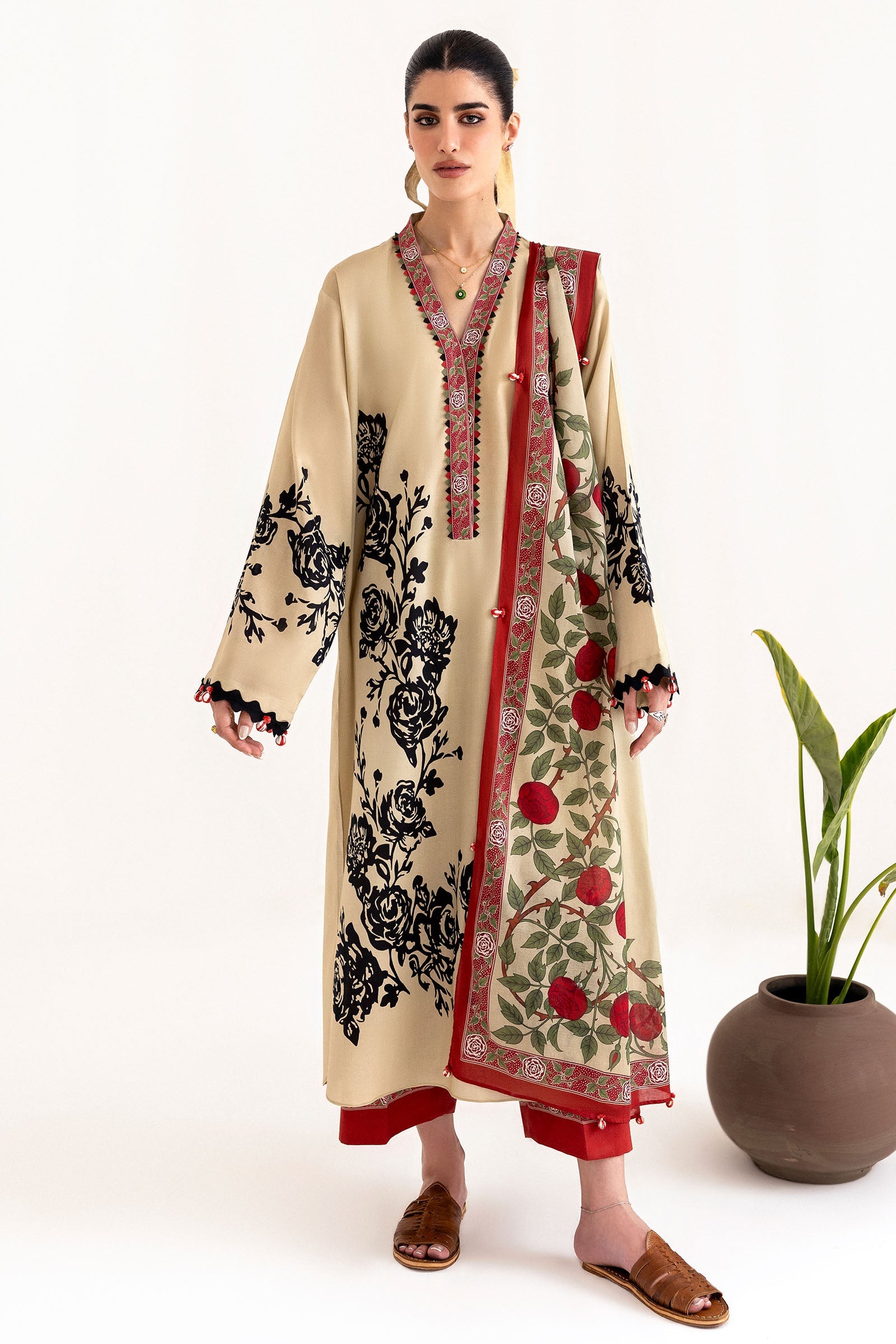 https://cdn.shopify.com/s/files/1/0081/0283/8329/files/Untitled-1_0028_2C5A3351.jpg?v=1751050181